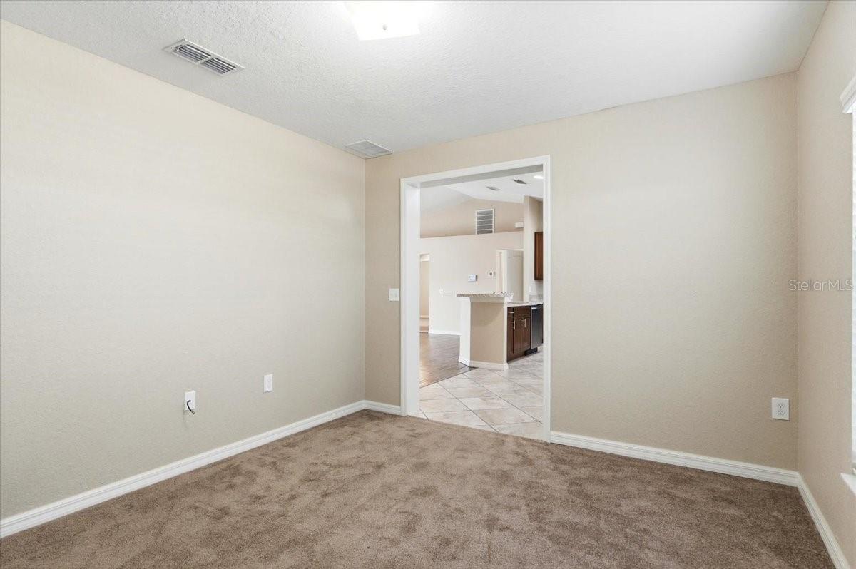 HOLLAND PARK PLACE - Residential