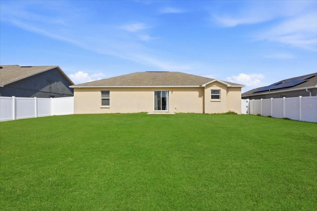 HOLLAND PARK PLACE - Residential