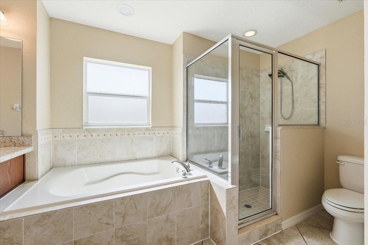 HOLLAND PARK PLACE - Residential