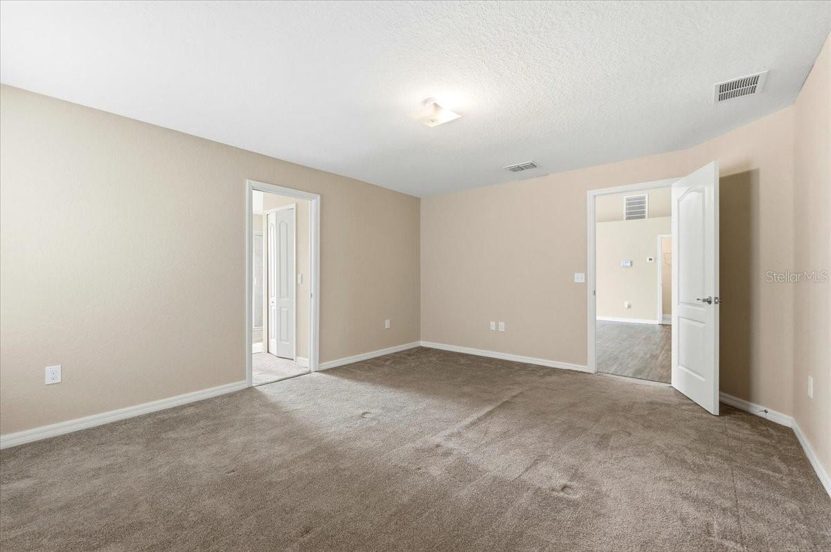 HOLLAND PARK PLACE - Residential