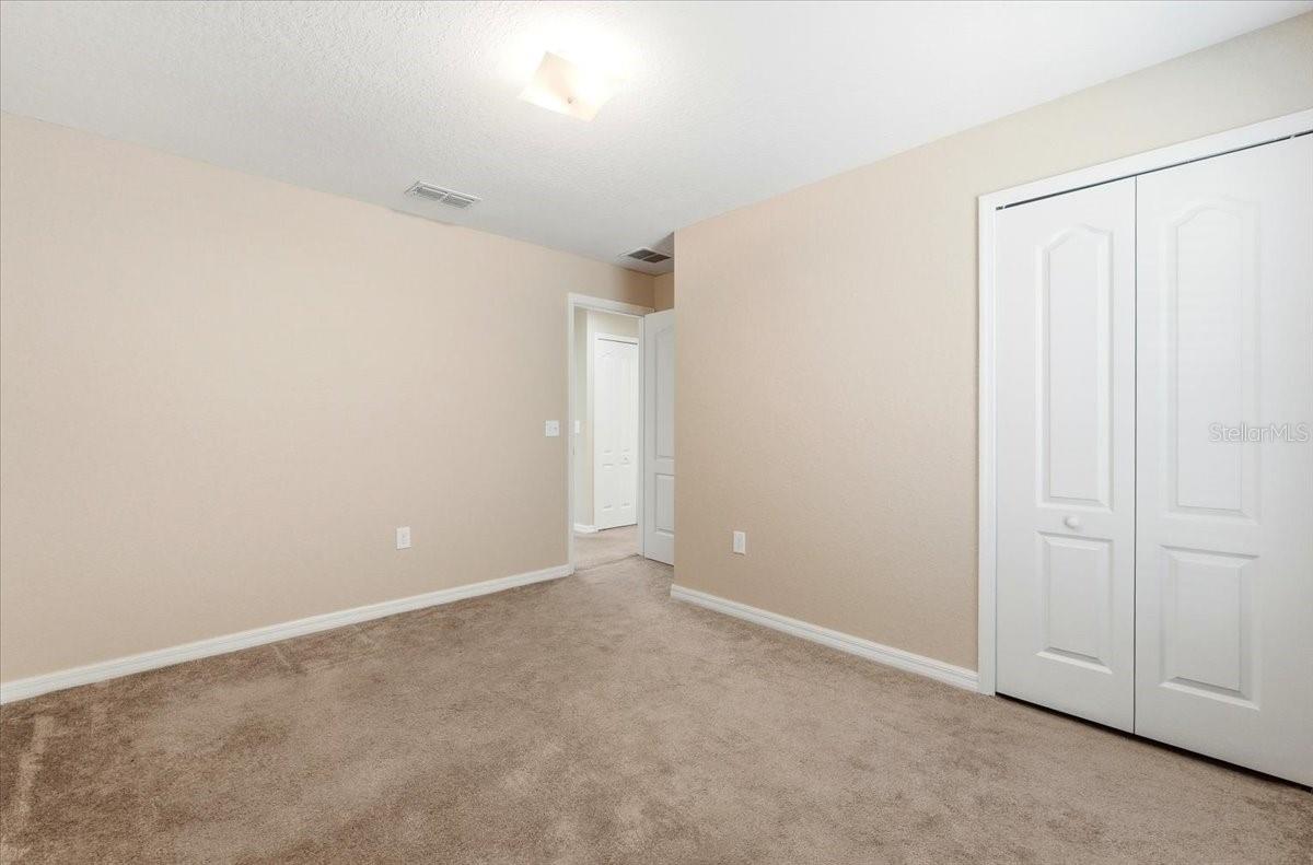 HOLLAND PARK PLACE - Residential