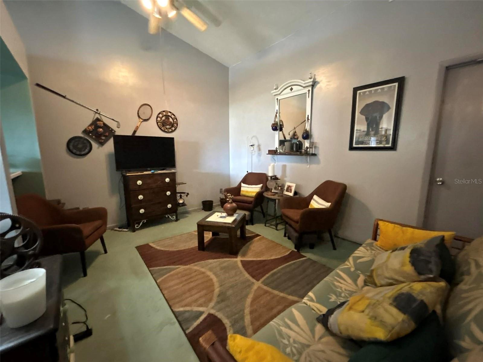 INDIAN WELLS UNIT 5 - Residential