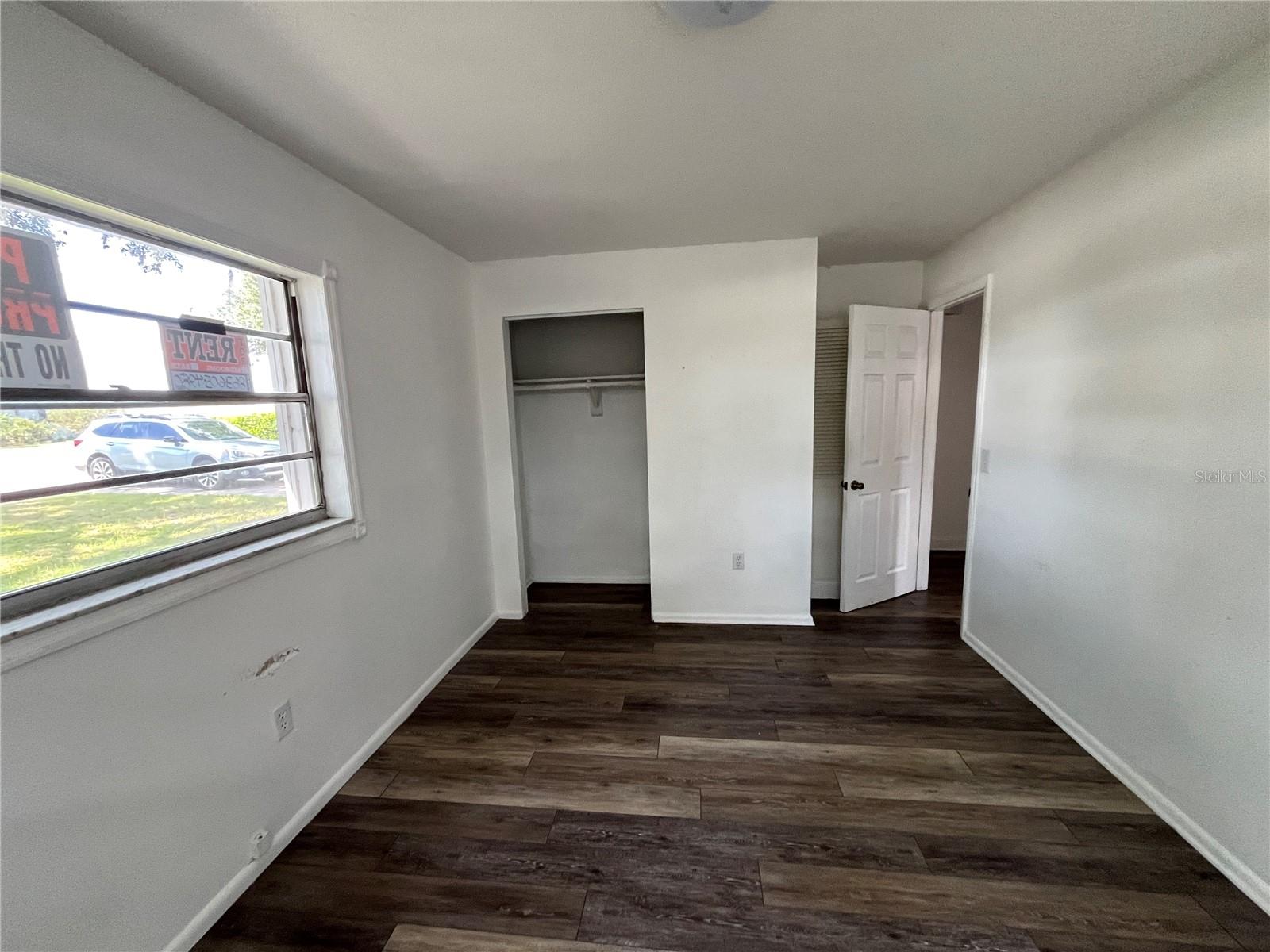 EASTWOOD PARK SUB - Residential Lease