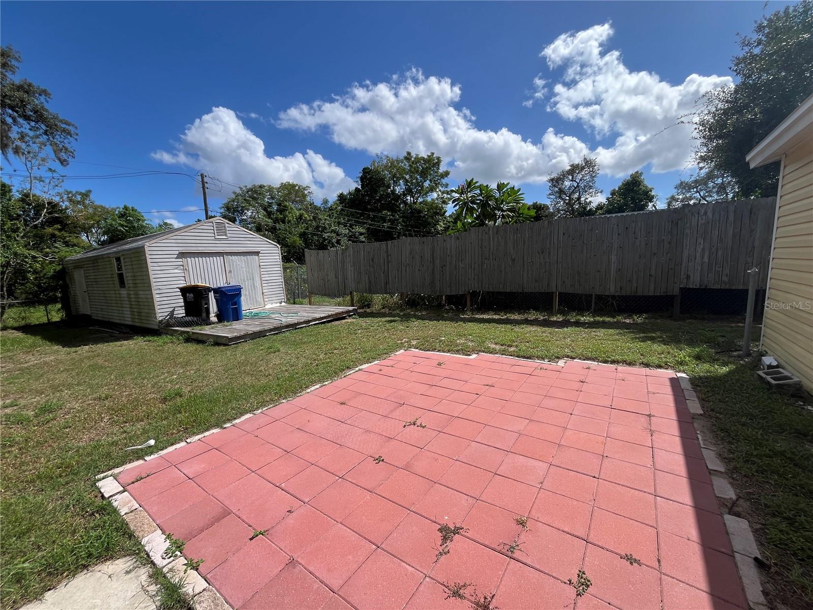 EASTWOOD PARK SUB - Residential Lease