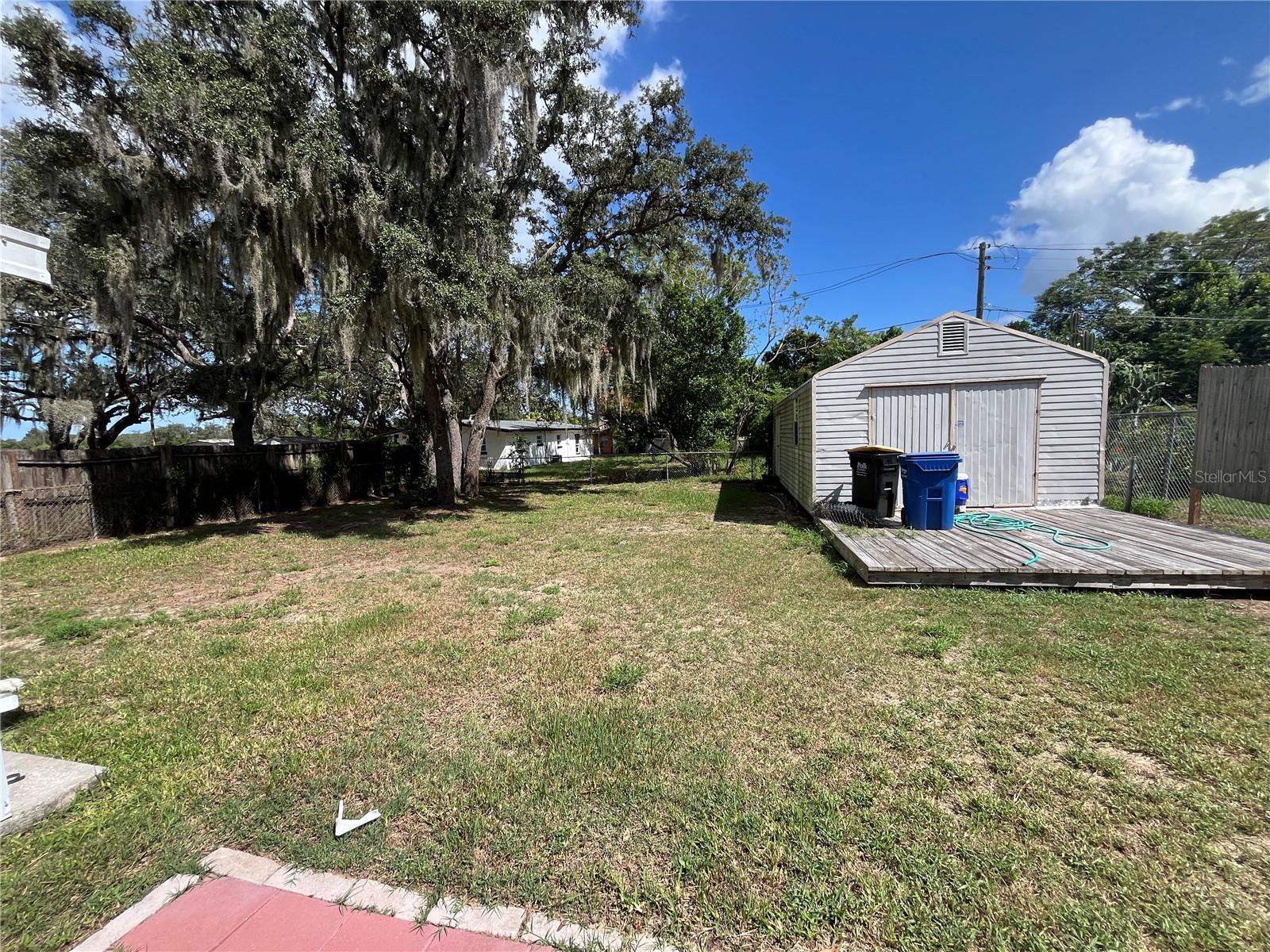 EASTWOOD PARK SUB - Residential Lease