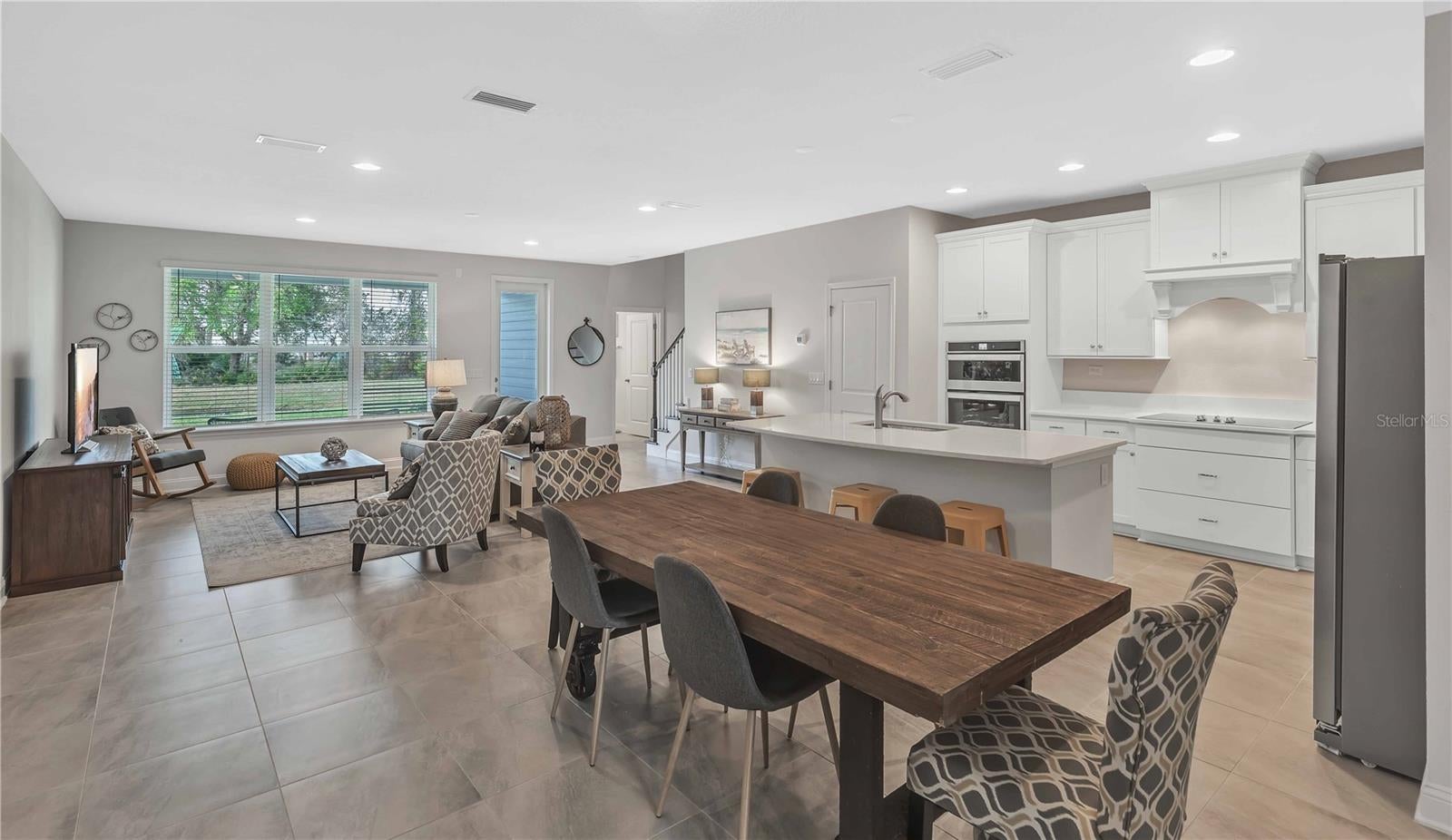 7538 SEA OAK COURT