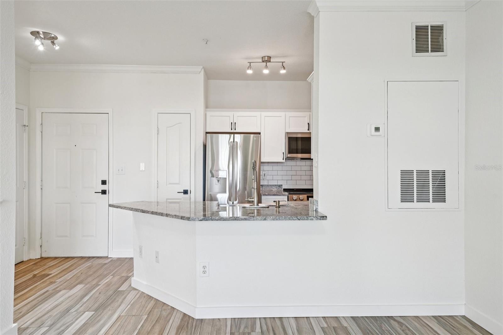 CULBREATH KEY BAYSIDE CONDOMIN - Residential