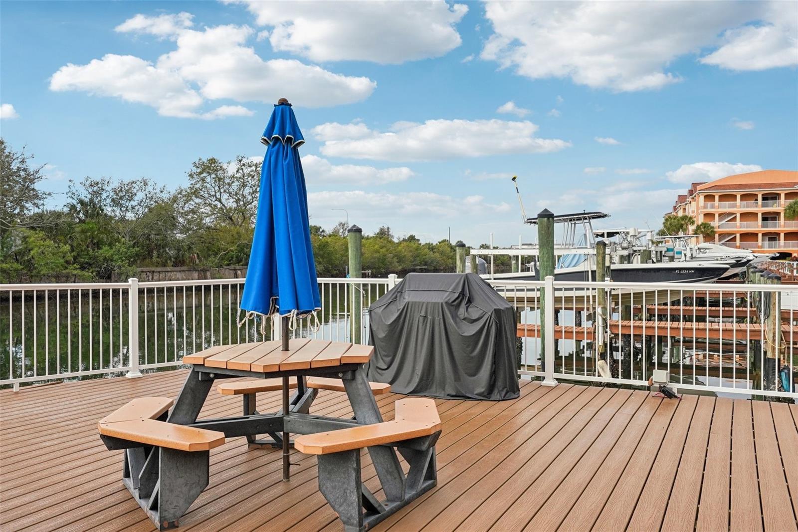 CULBREATH KEY BAYSIDE CONDOMIN - Residential