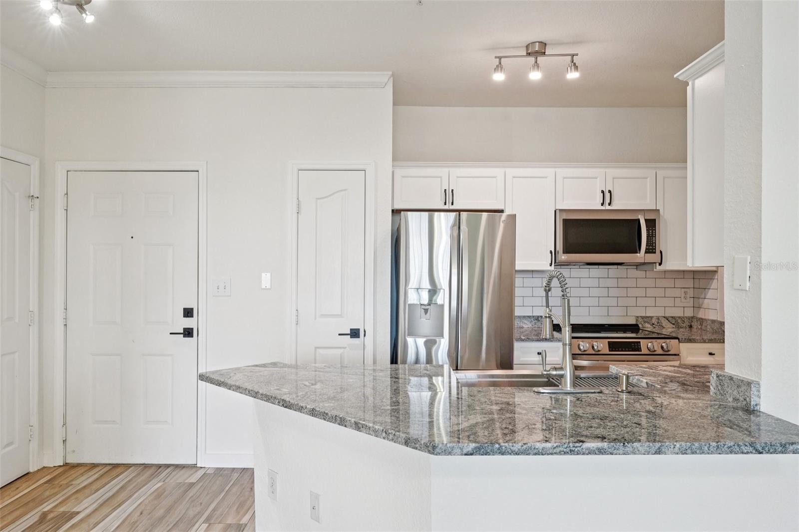 CULBREATH KEY BAYSIDE CONDOMIN - Residential