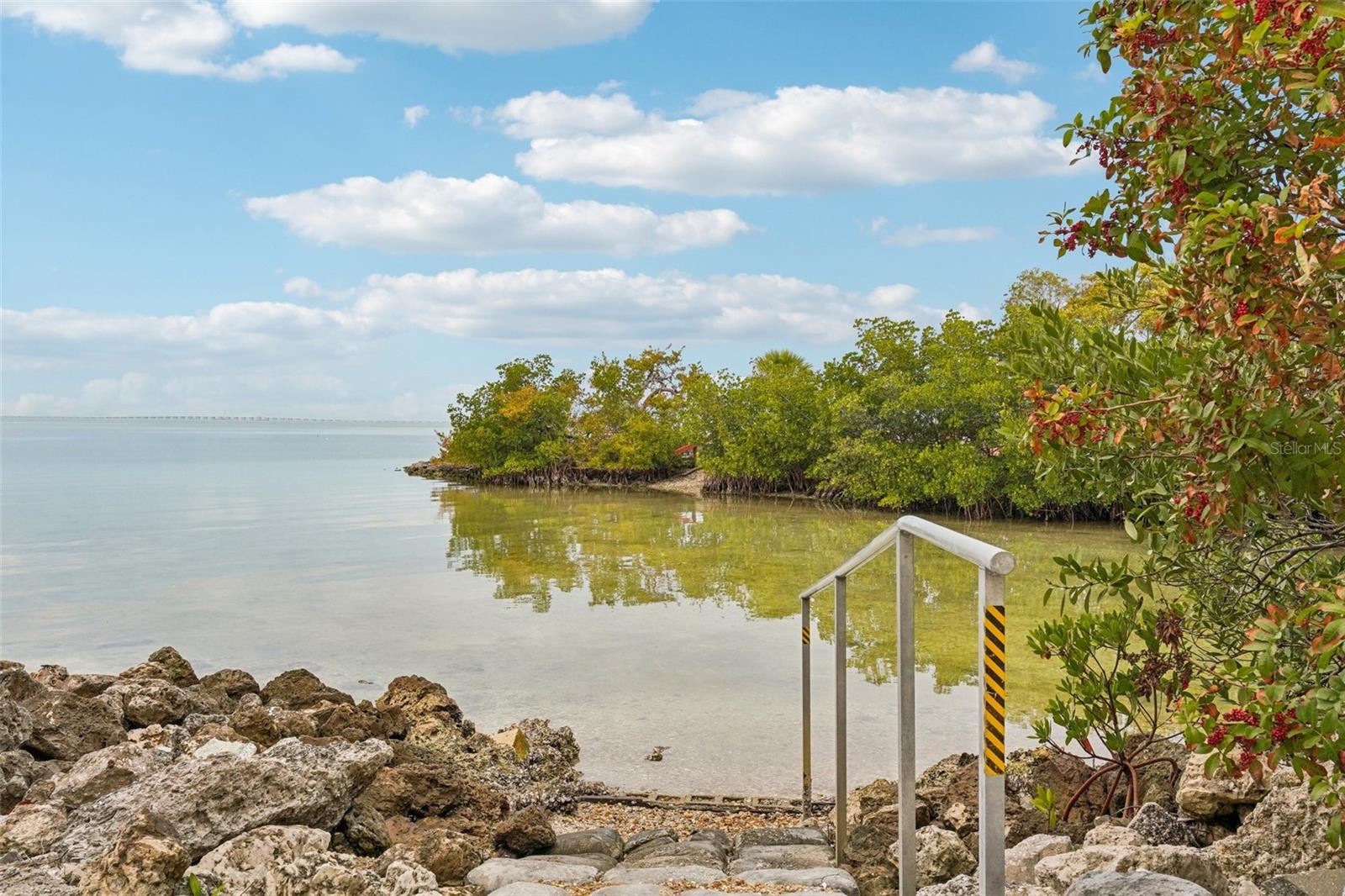 CULBREATH KEY BAYSIDE CONDOMIN - Residential