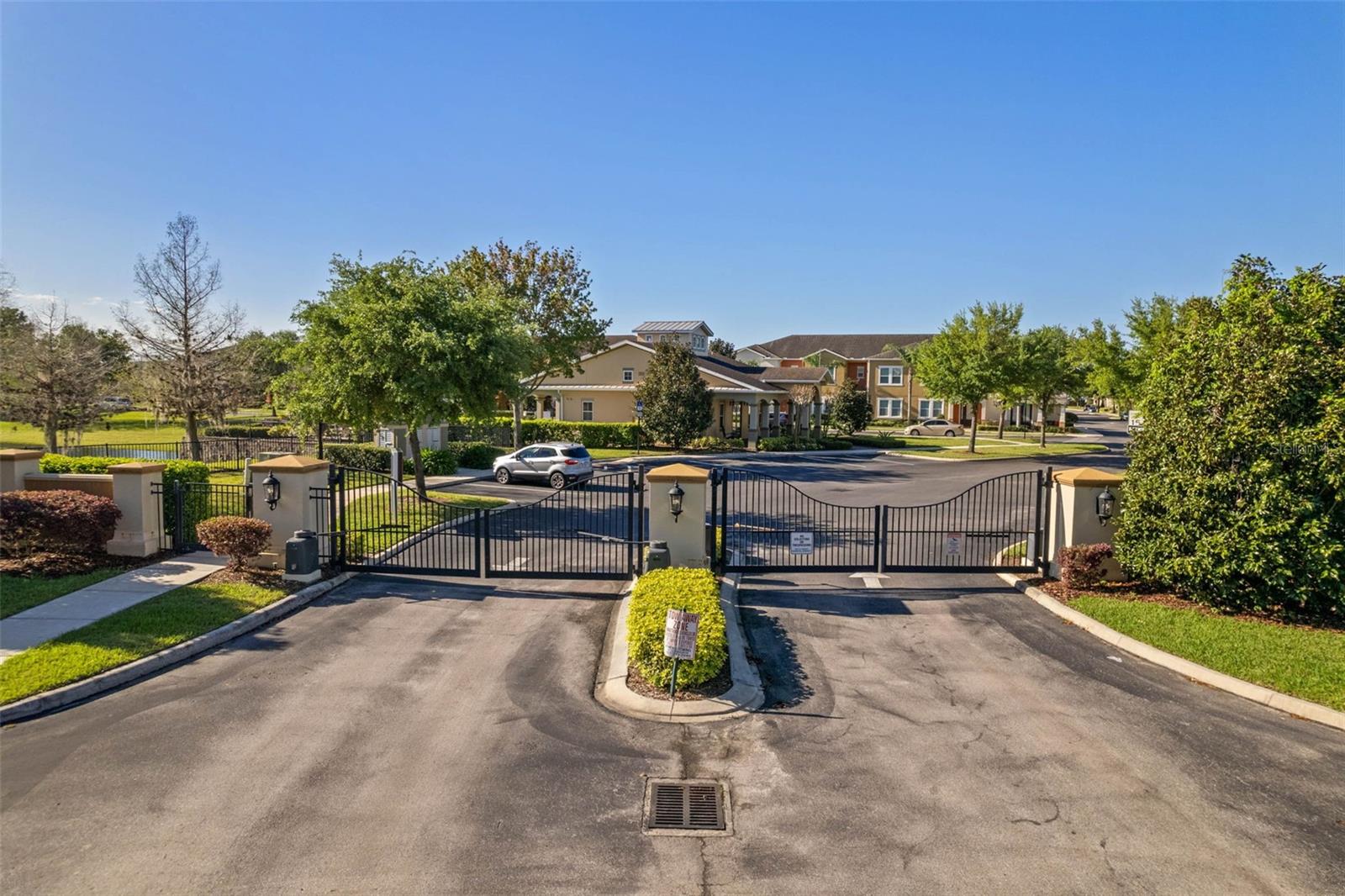 SAVANNAH PARK - Residential