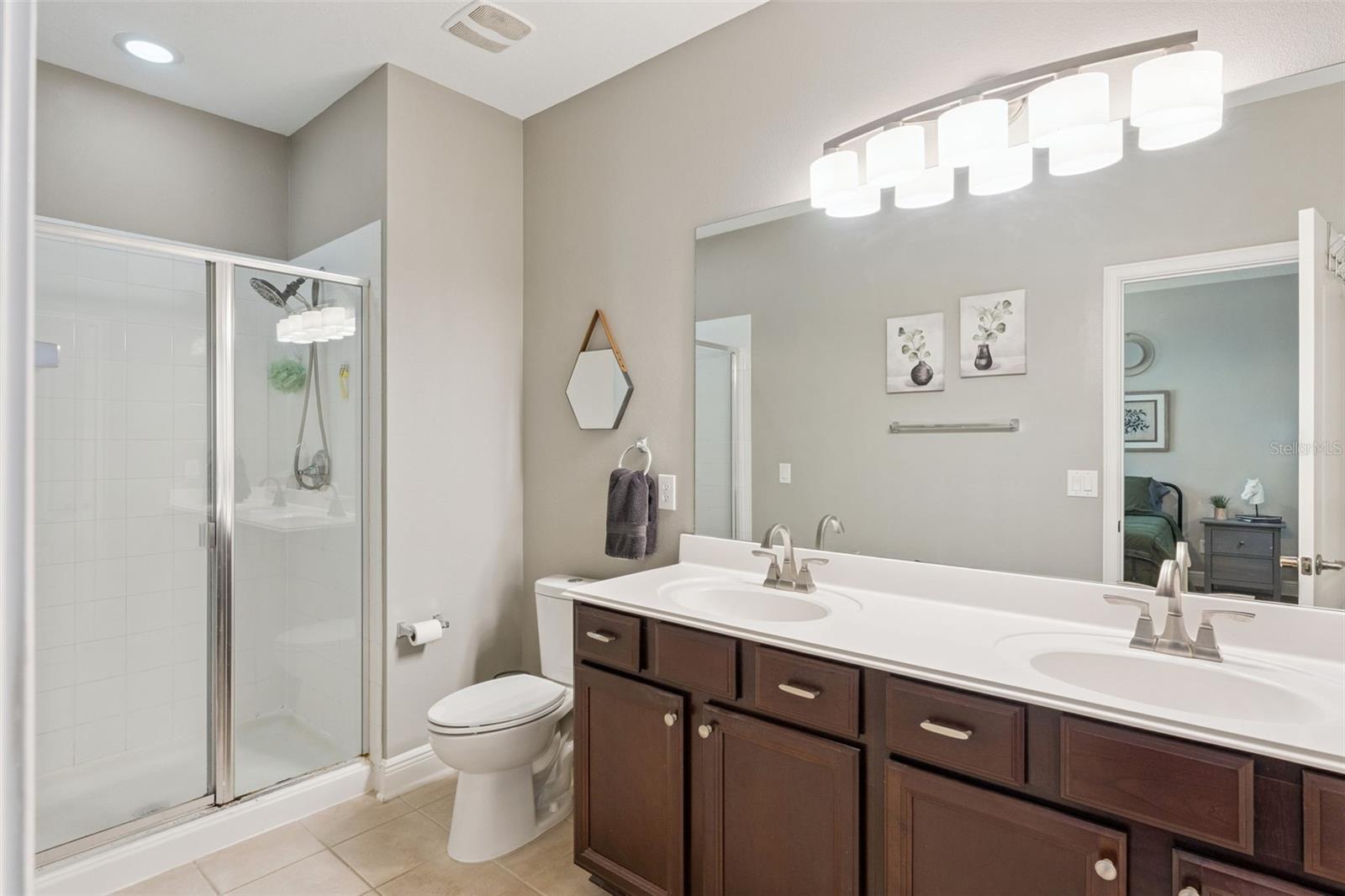 SAVANNAH PARK - Residential