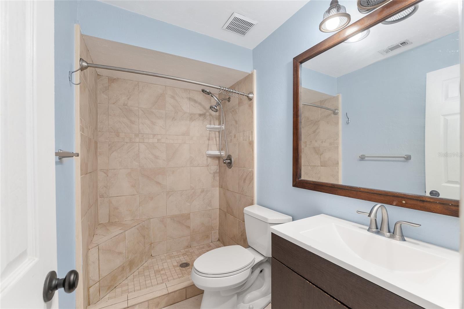 GREEN LEAF - Residential