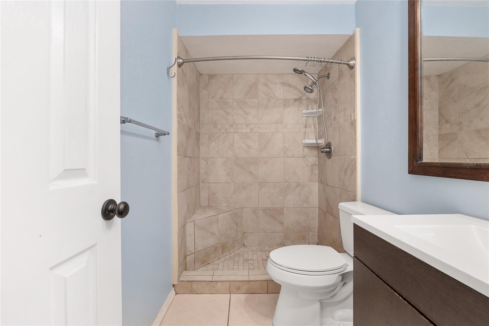 GREEN LEAF - Residential