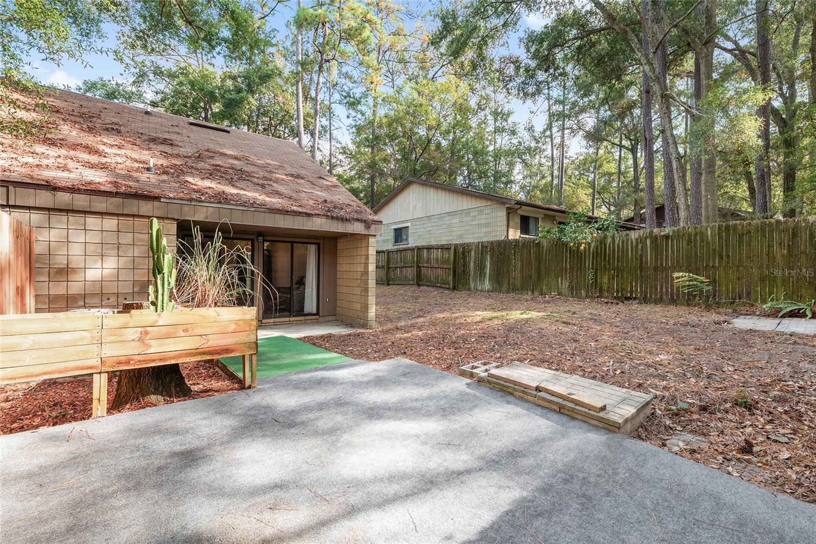 GREEN LEAF - Residential