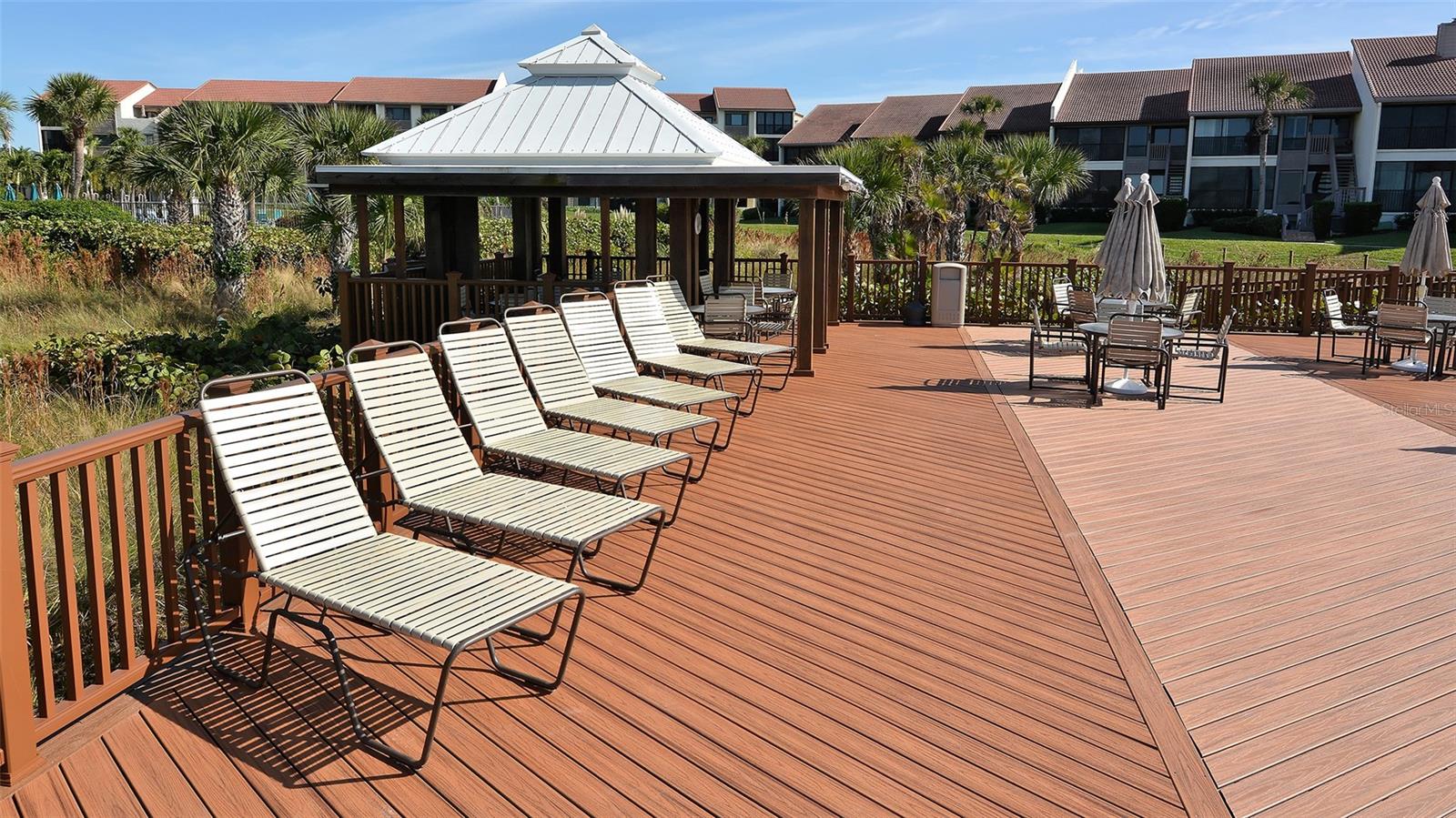 SIESTA DUNES BEACH - Residential