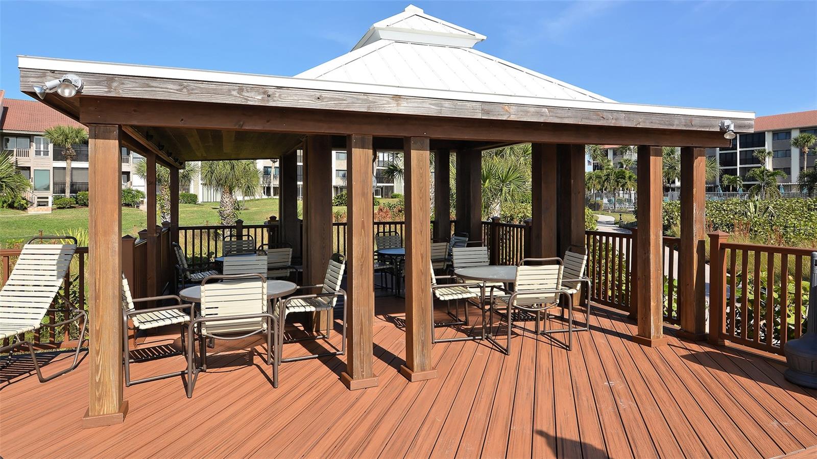 SIESTA DUNES BEACH - Residential