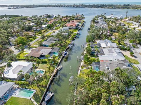 A home in SARASOTA