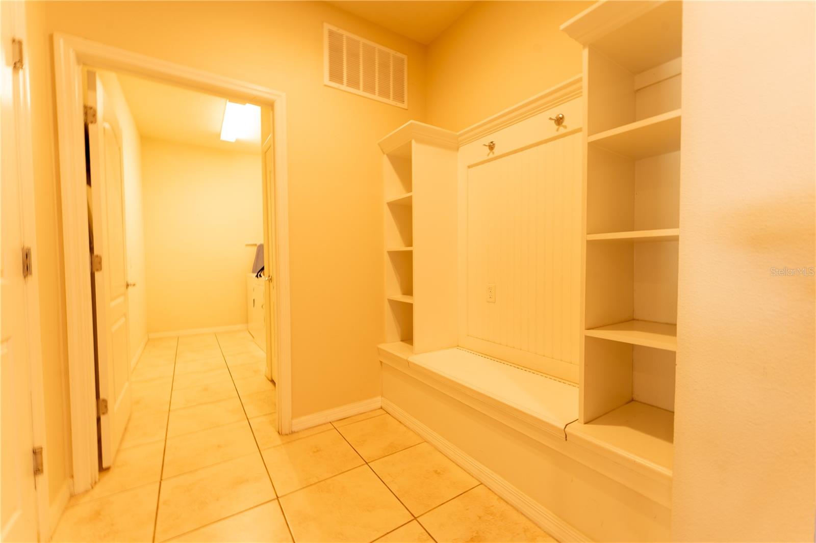 WINDSOR AT WESTSIDE - Residential