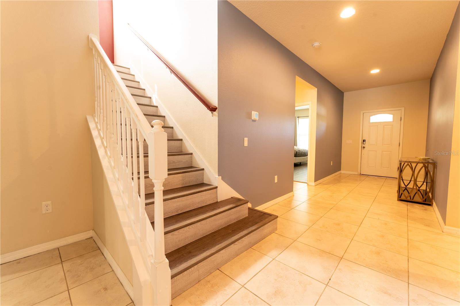 WINDSOR AT WESTSIDE - Residential