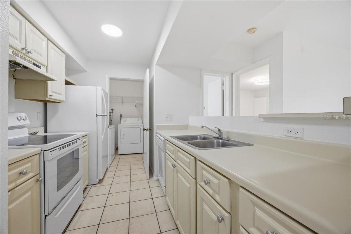 3028 PARKWAY BOULEVARD 301