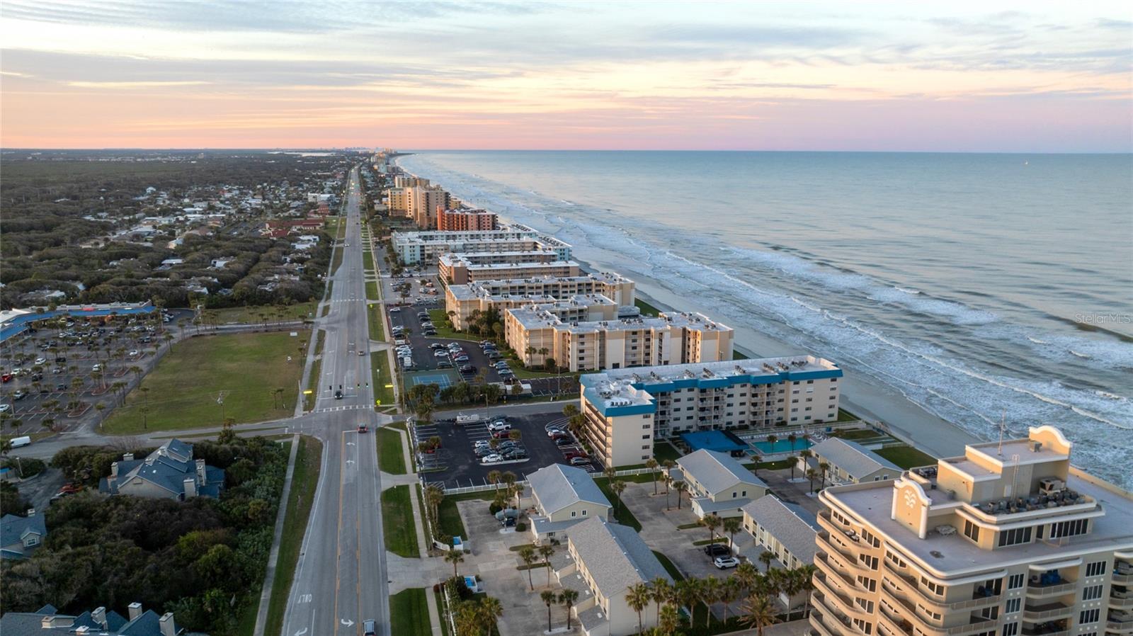 HACIENDA DEL SOL CONDO - Residential