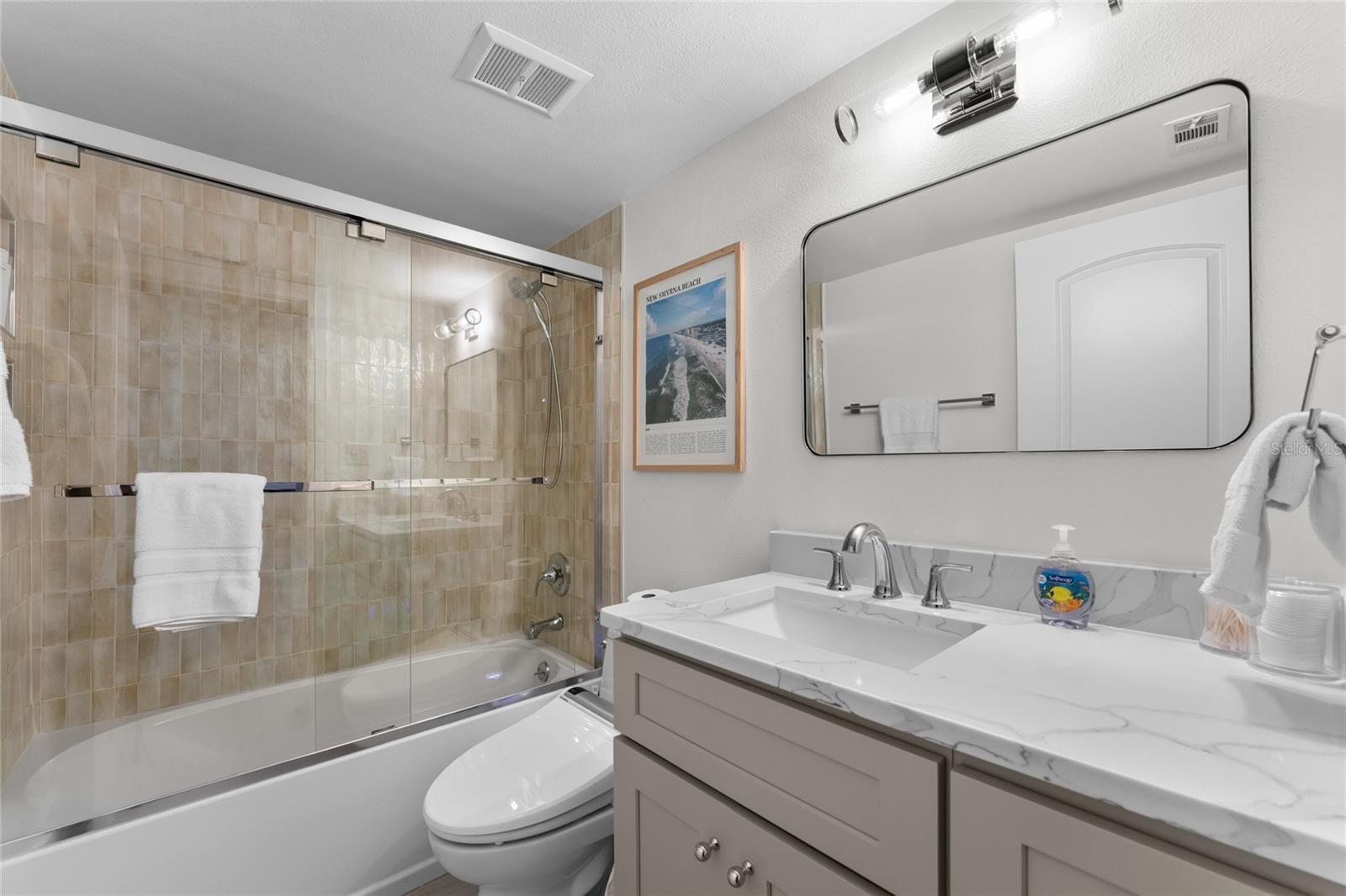 HACIENDA DEL SOL CONDO - Residential