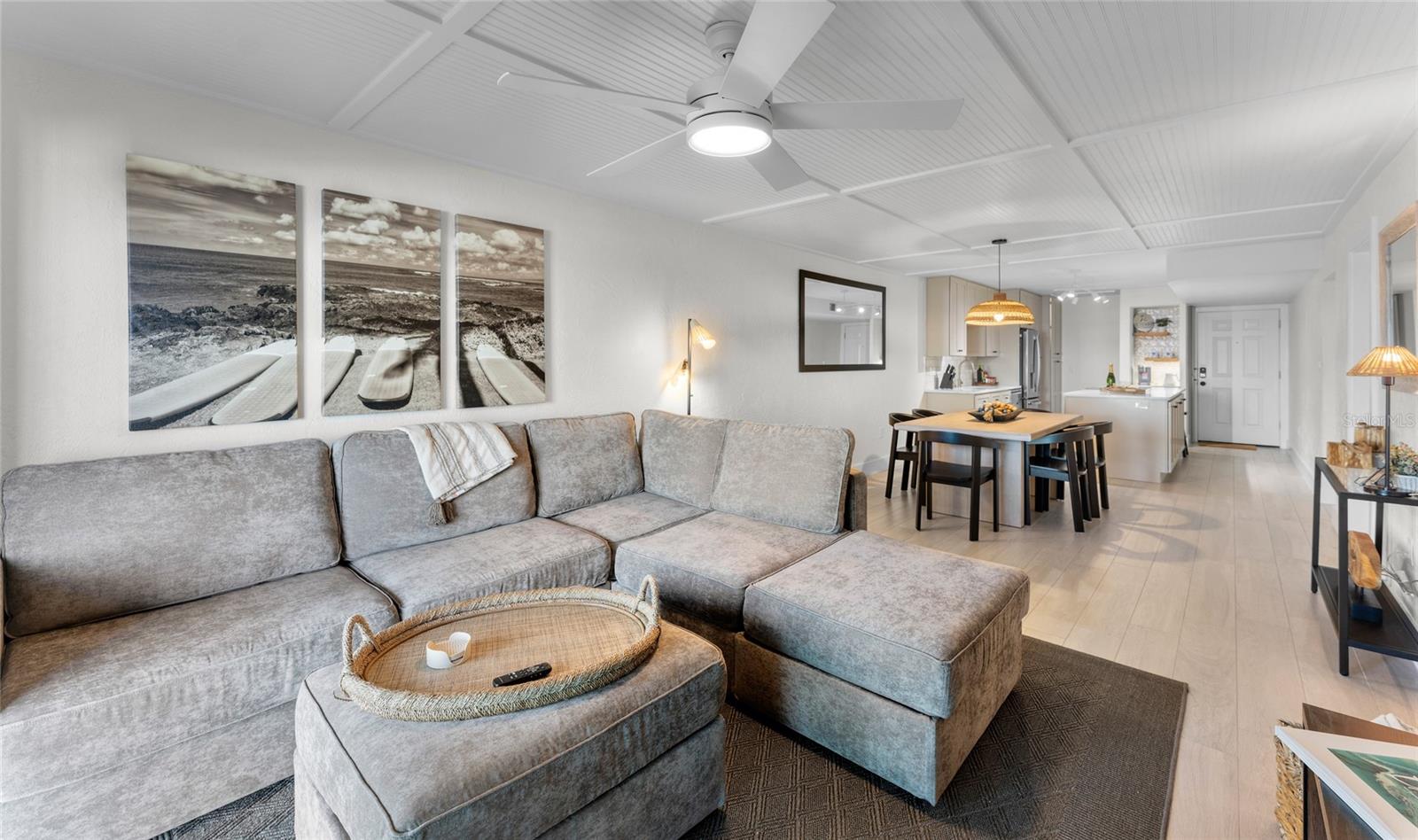 HACIENDA DEL SOL CONDO - Residential