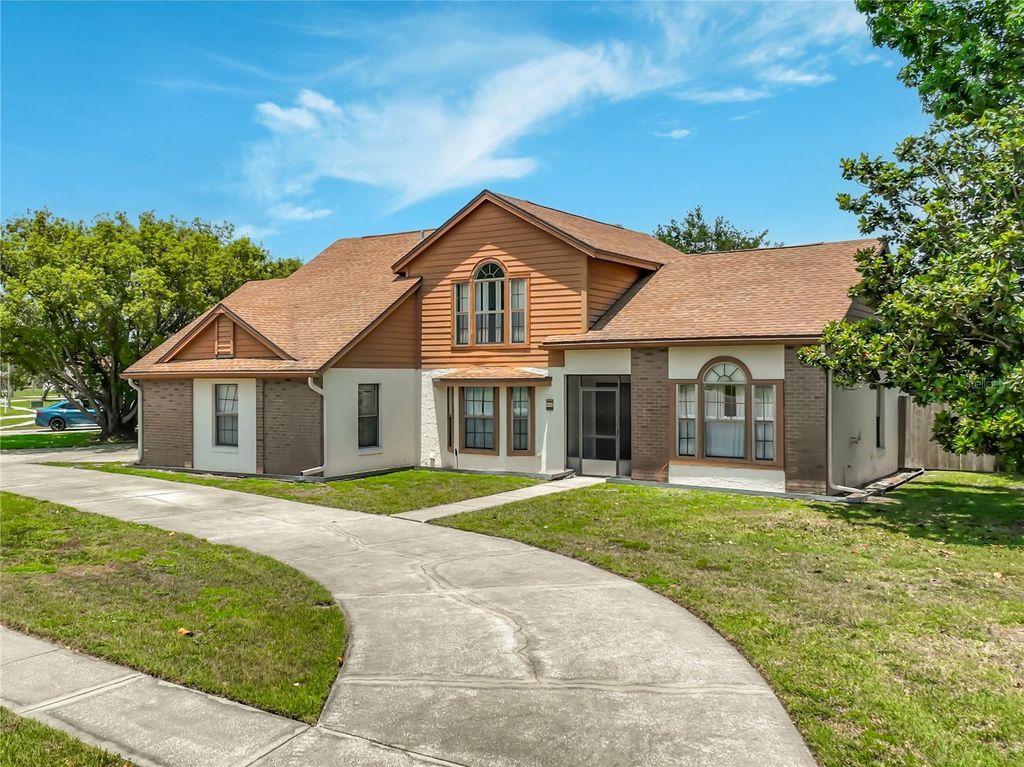 Photo of 2205 Fairmont Circle, Orlando, FL 32837 (MLS # O6410006)