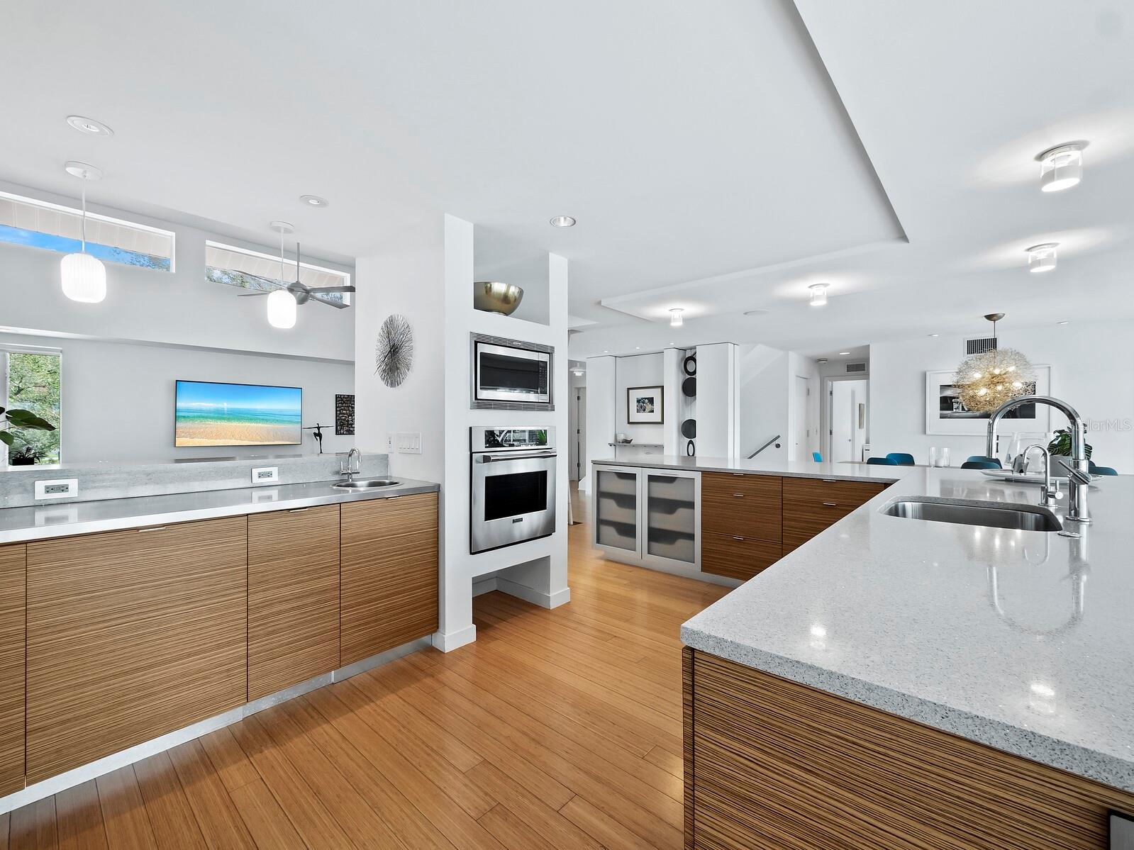 BAY ISLES - Residential