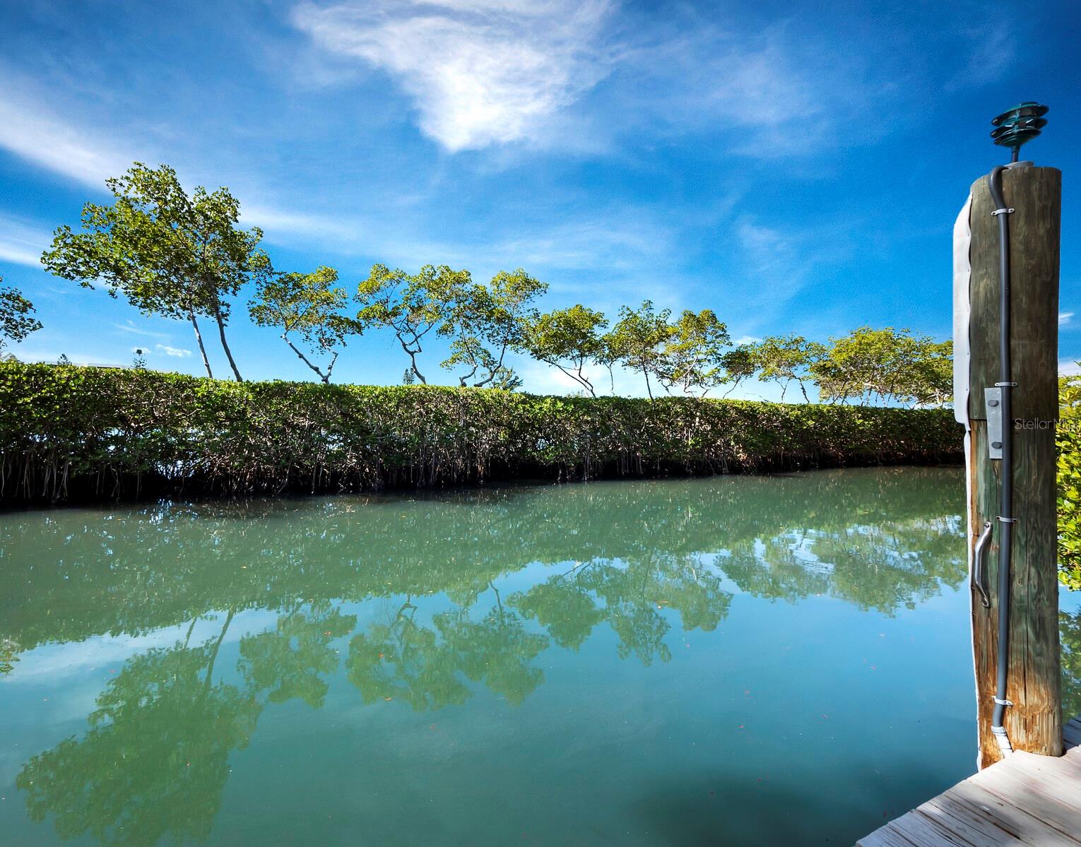 BAY ISLES - Residential