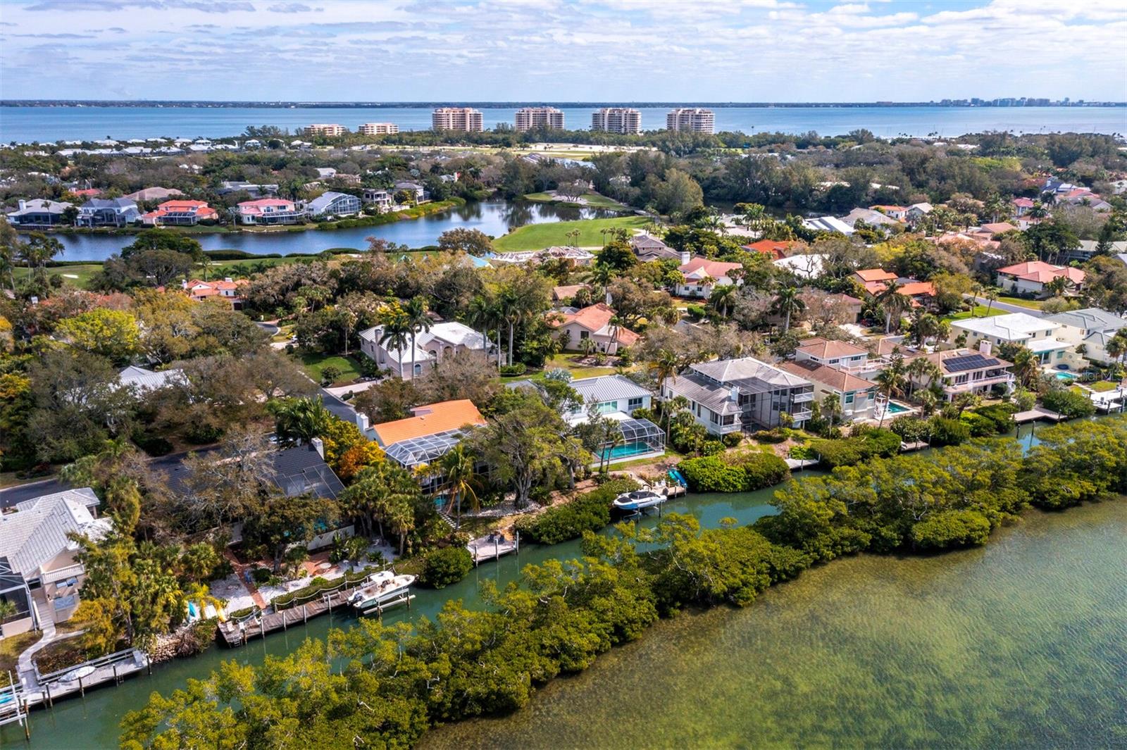 BAY ISLES - Residential