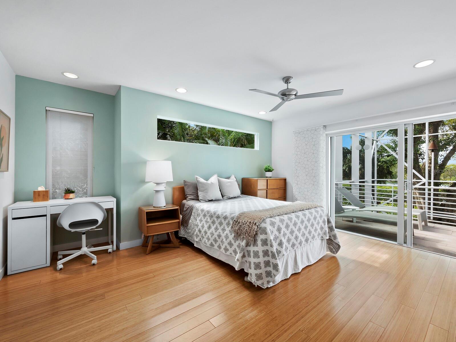 BAY ISLES - Residential