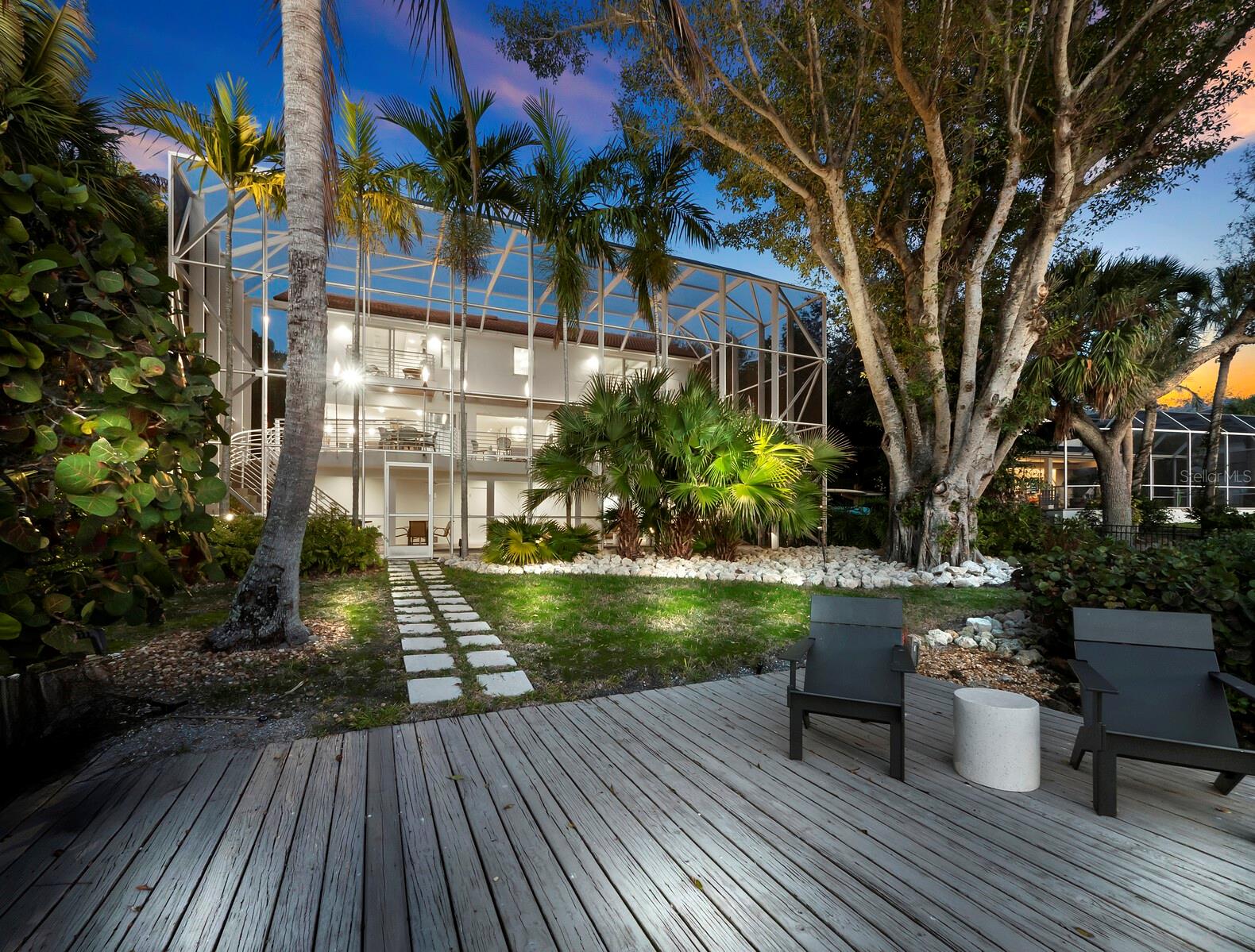 BAY ISLES - Residential