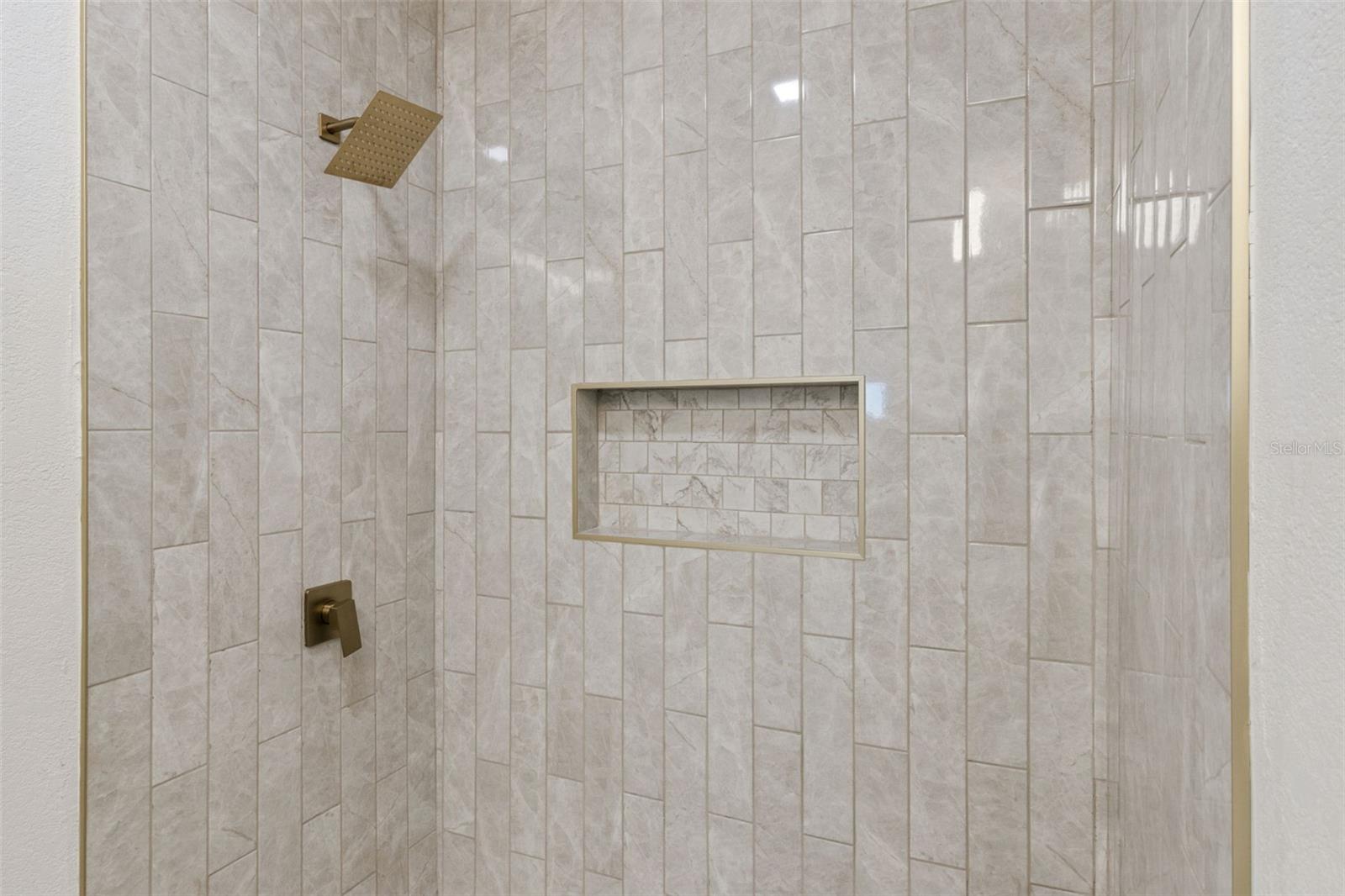 ARIANA ESTATES - Residential