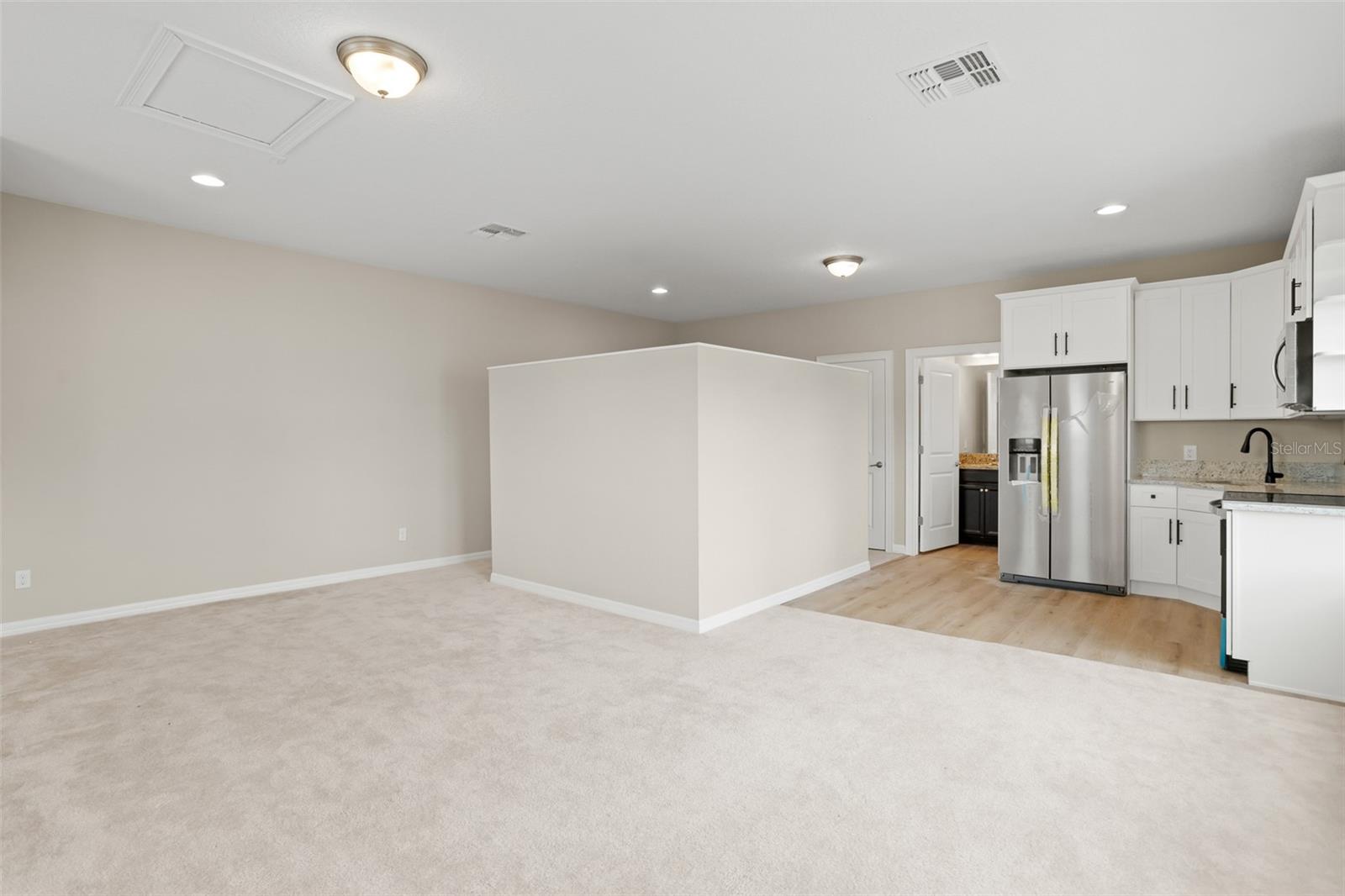 LAUREATE PARK - Residential