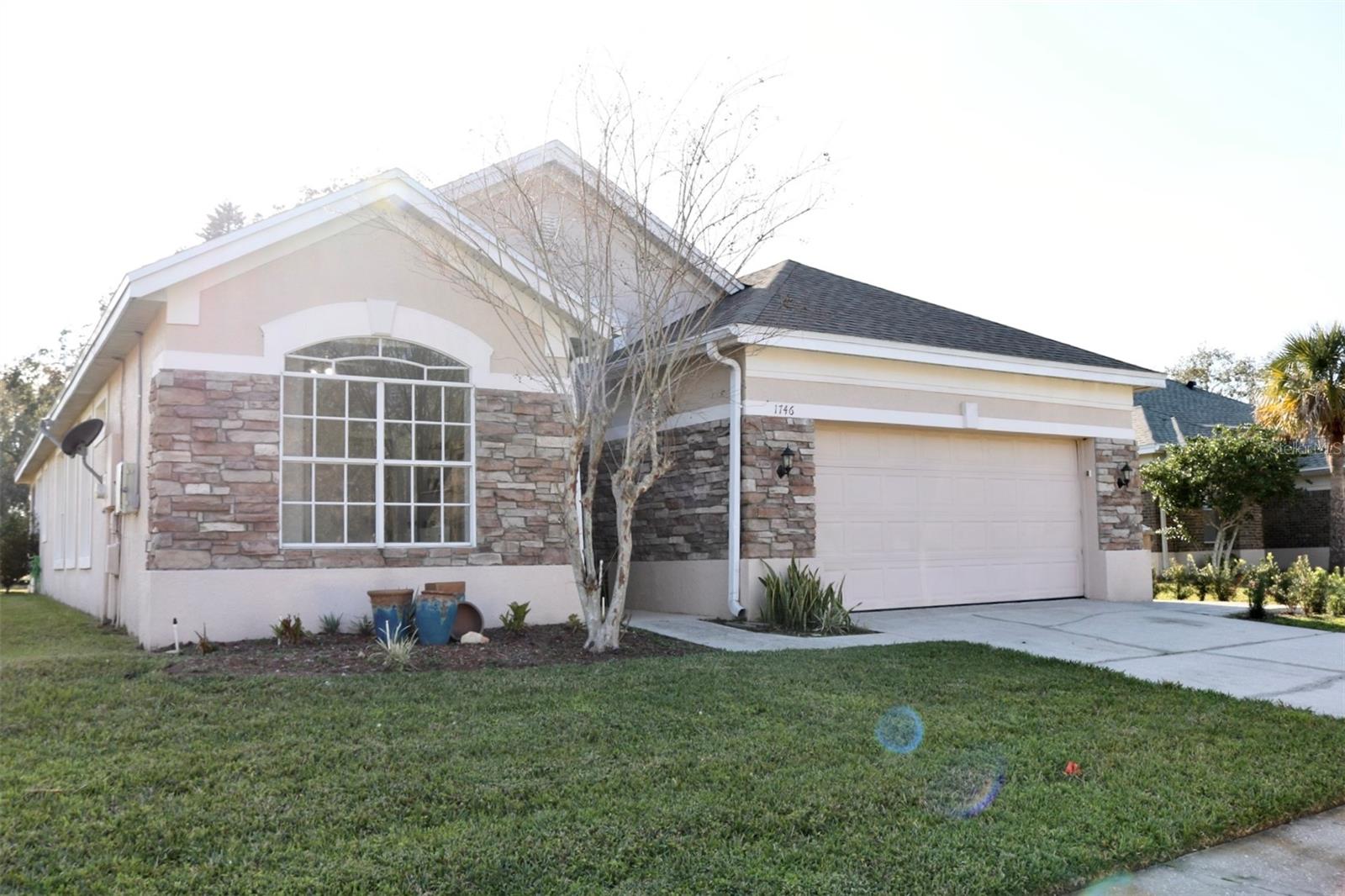 1746 GOLFVIEW DRIVE