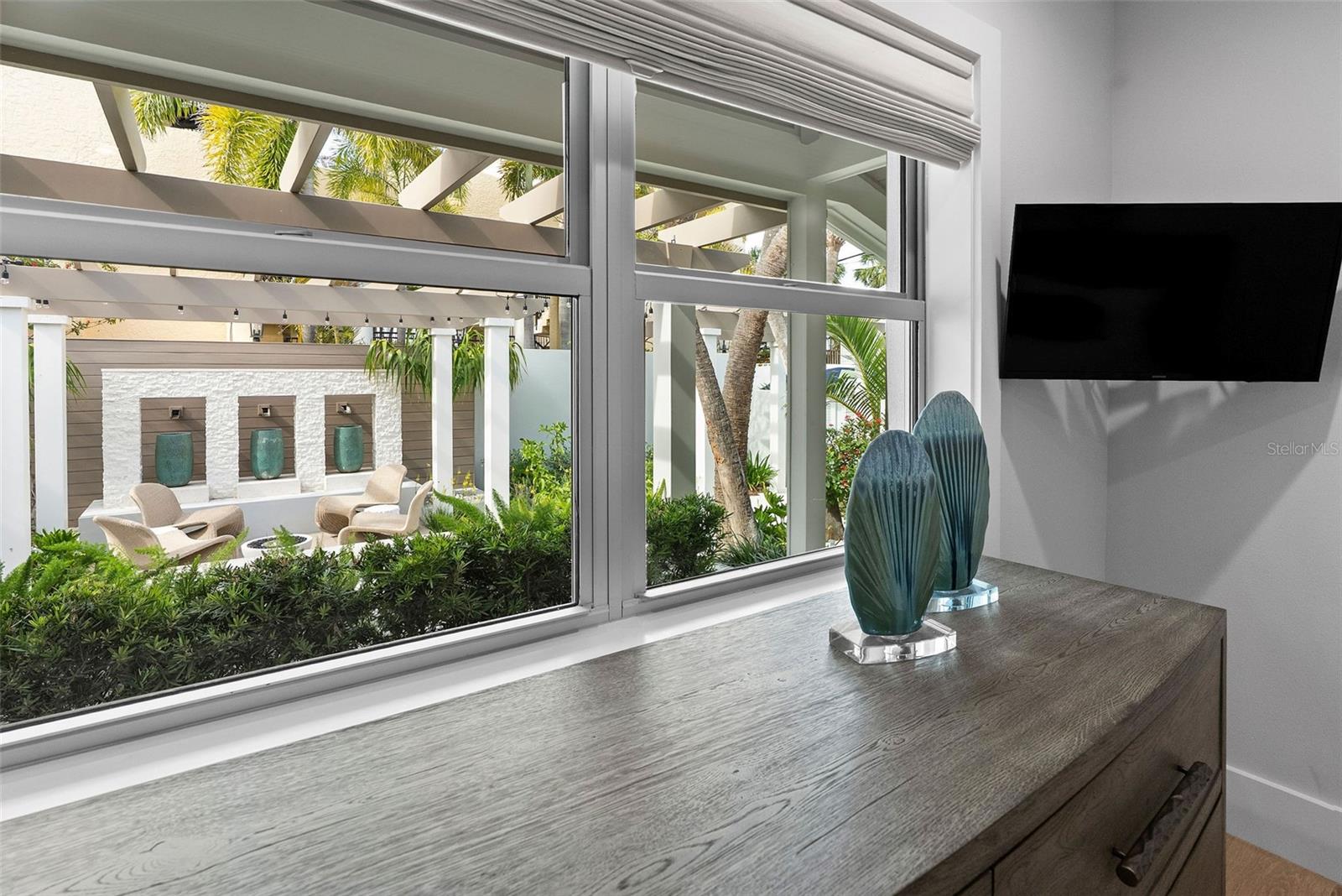 COLONIAL CORP REP - Residential