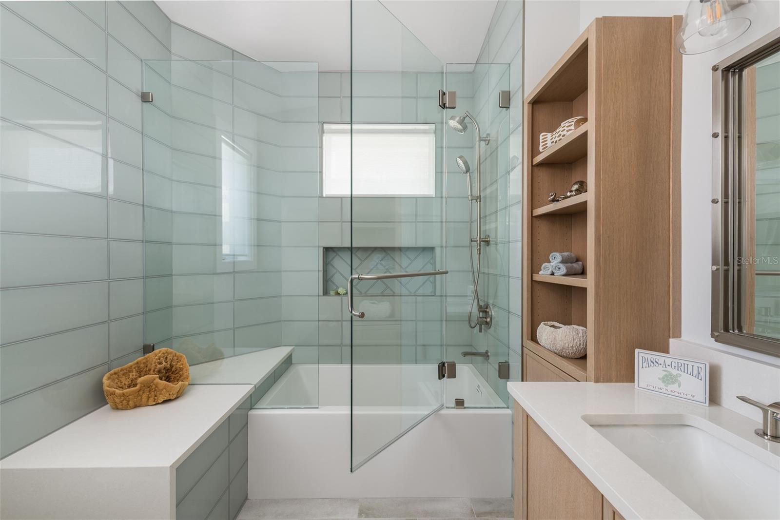 COLONIAL CORP REP - Residential