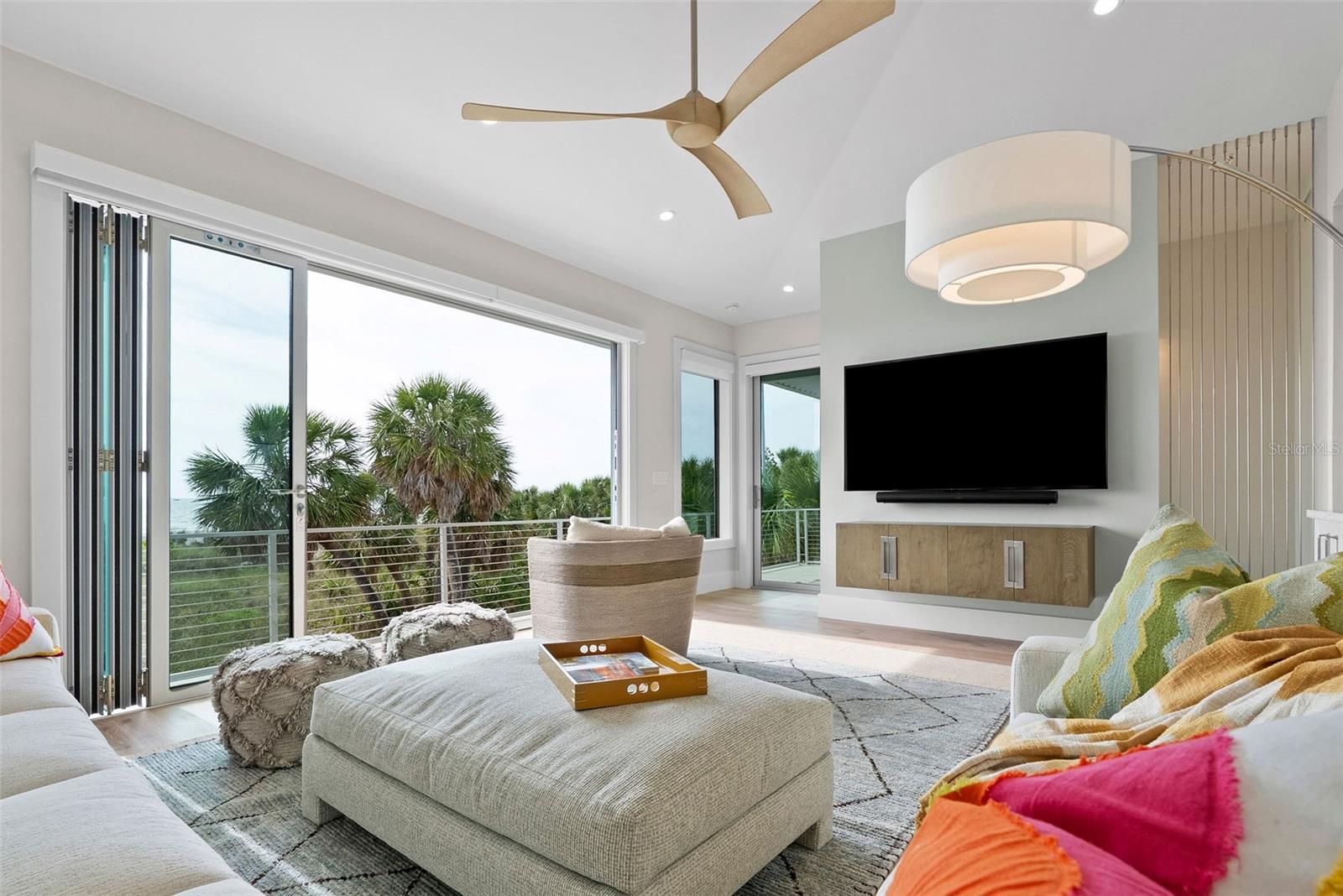 COLONIAL CORP REP - Residential