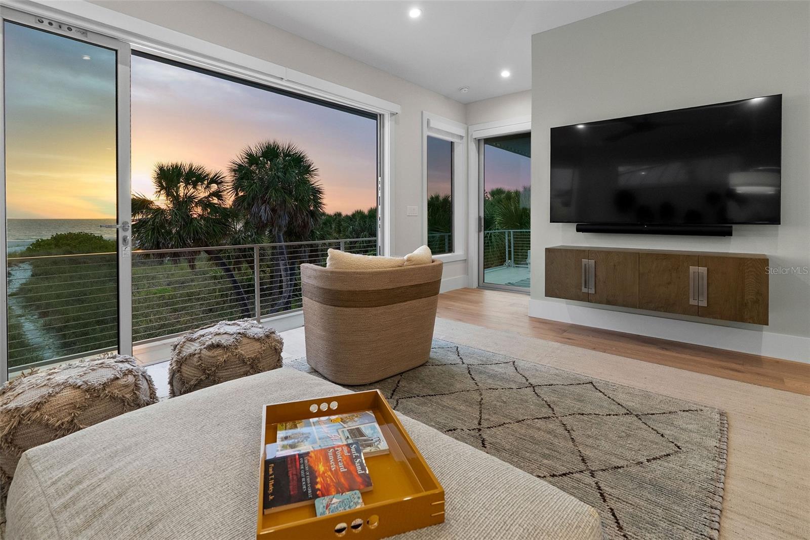 COLONIAL CORP REP - Residential