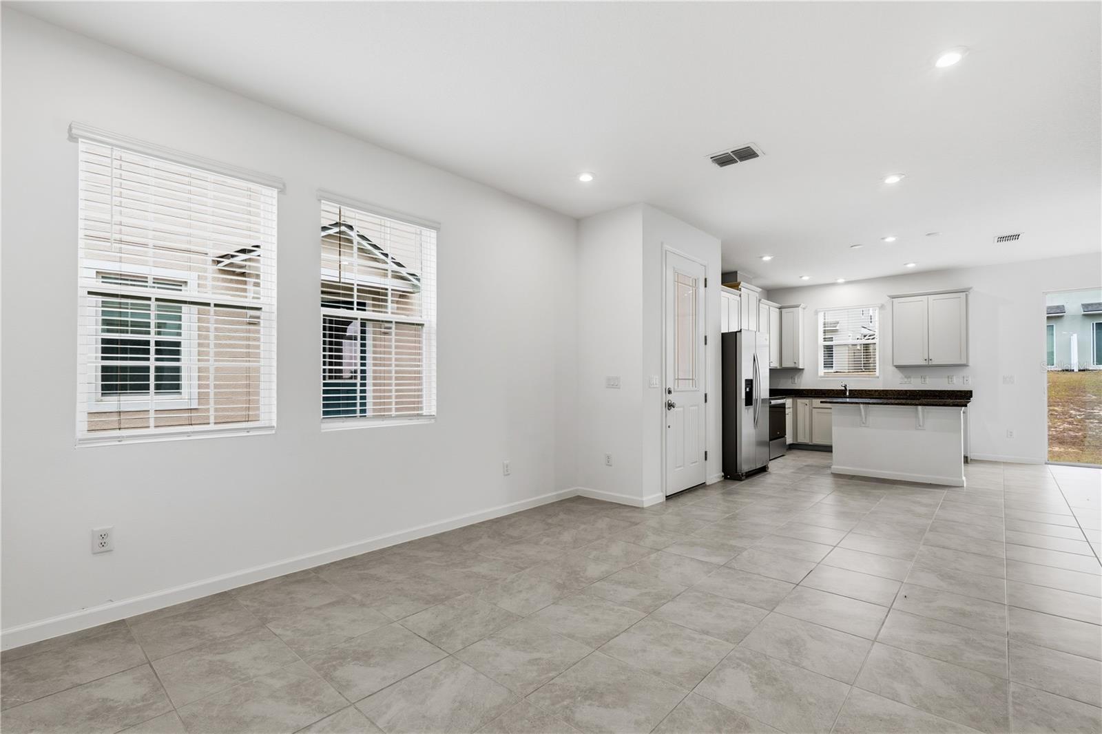 1124 LAKESHORE BREEZE PLACE