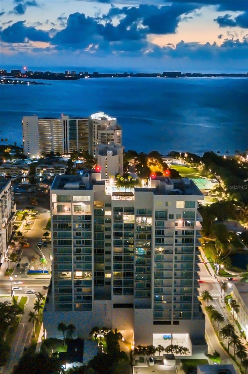 540 N TAMIAMI TRAIL 1702