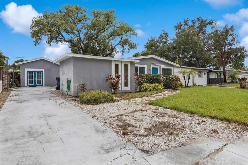 Photo of 4412 W Oklahoma Avenue, Tampa, FL 33616 (MLS # TB8400944)
