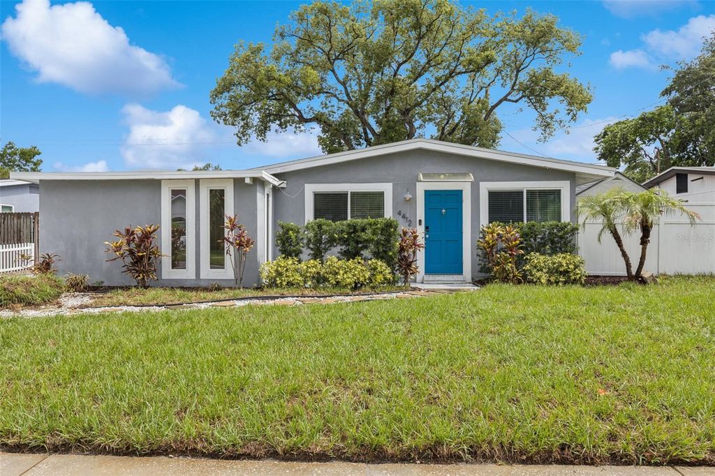 Photo of 4412 W Oklahoma Avenue, Tampa, FL 33616 (MLS # TB8400944)