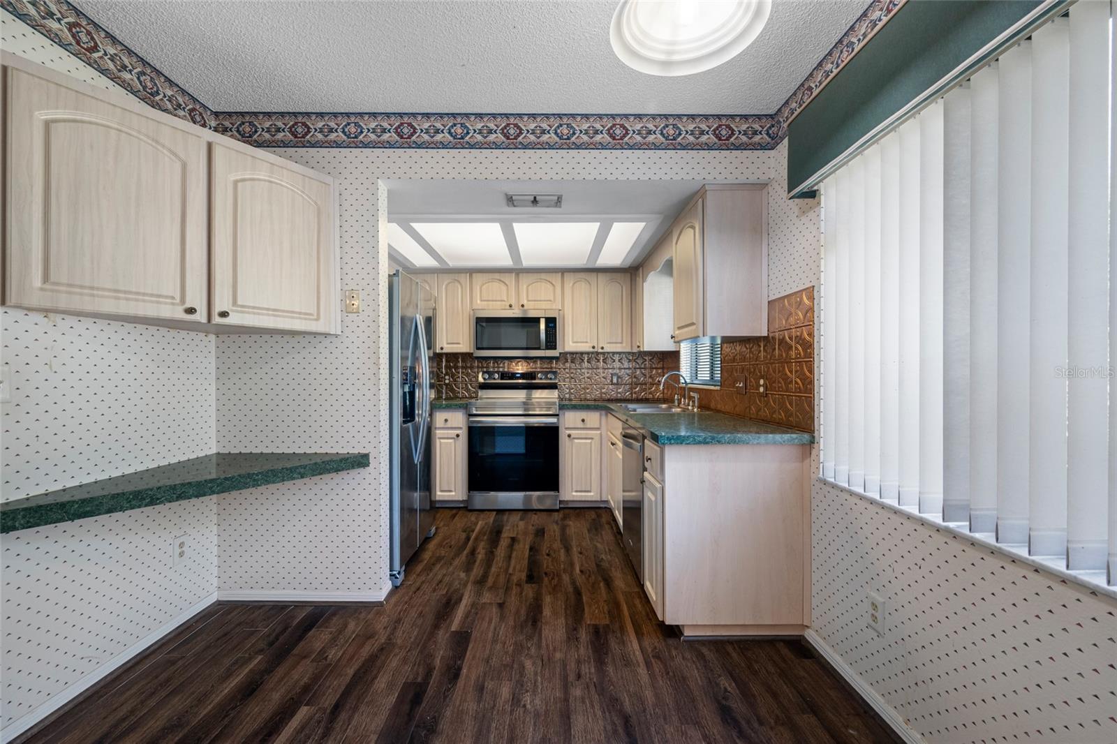 CAMBRIDGE ON GREEN - Residential