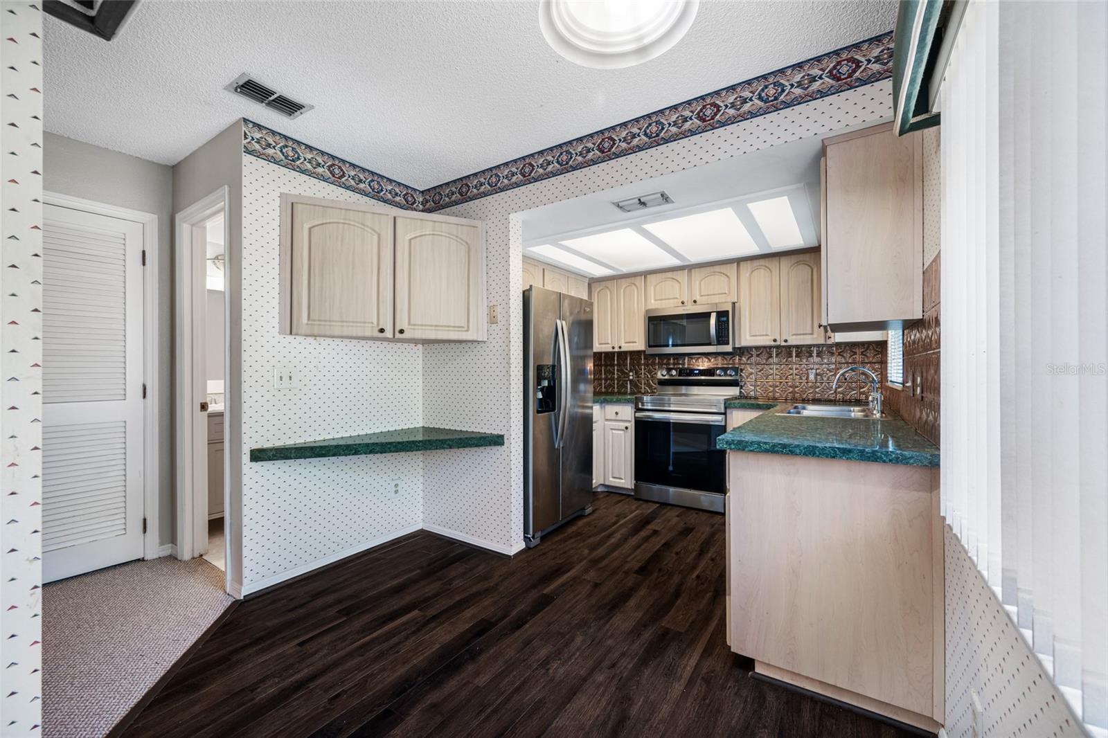 CAMBRIDGE ON GREEN - Residential