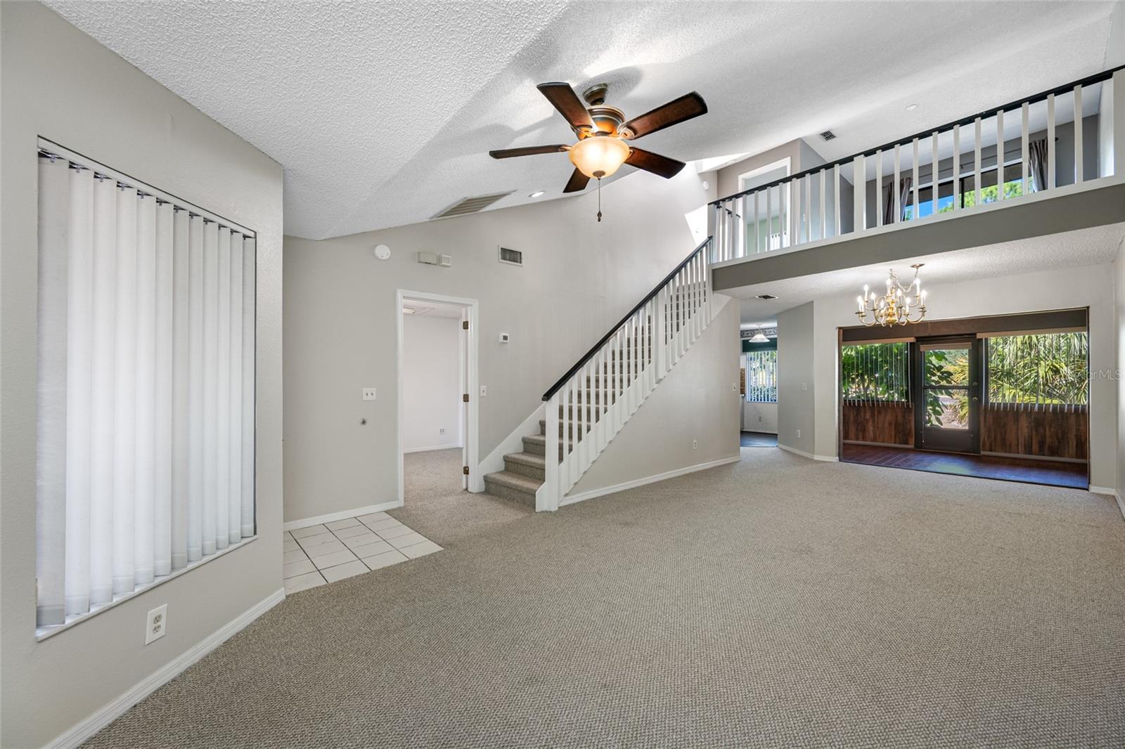 CAMBRIDGE ON GREEN - Residential