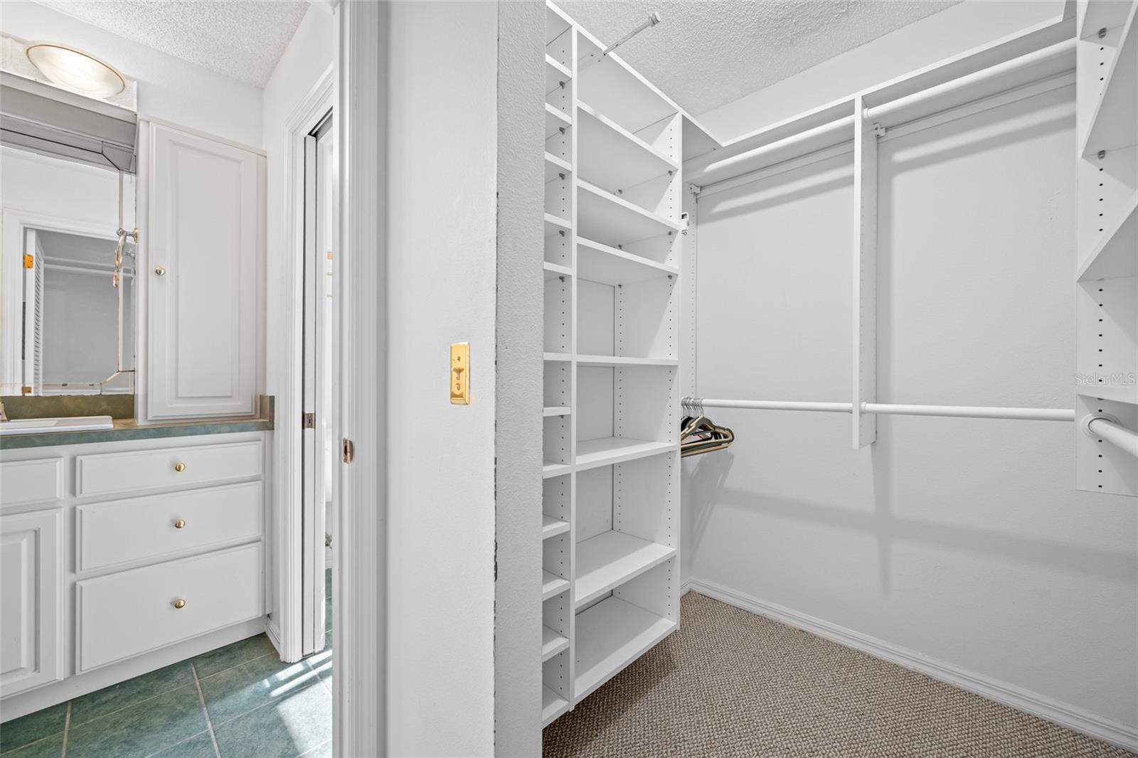 CAMBRIDGE ON GREEN - Residential