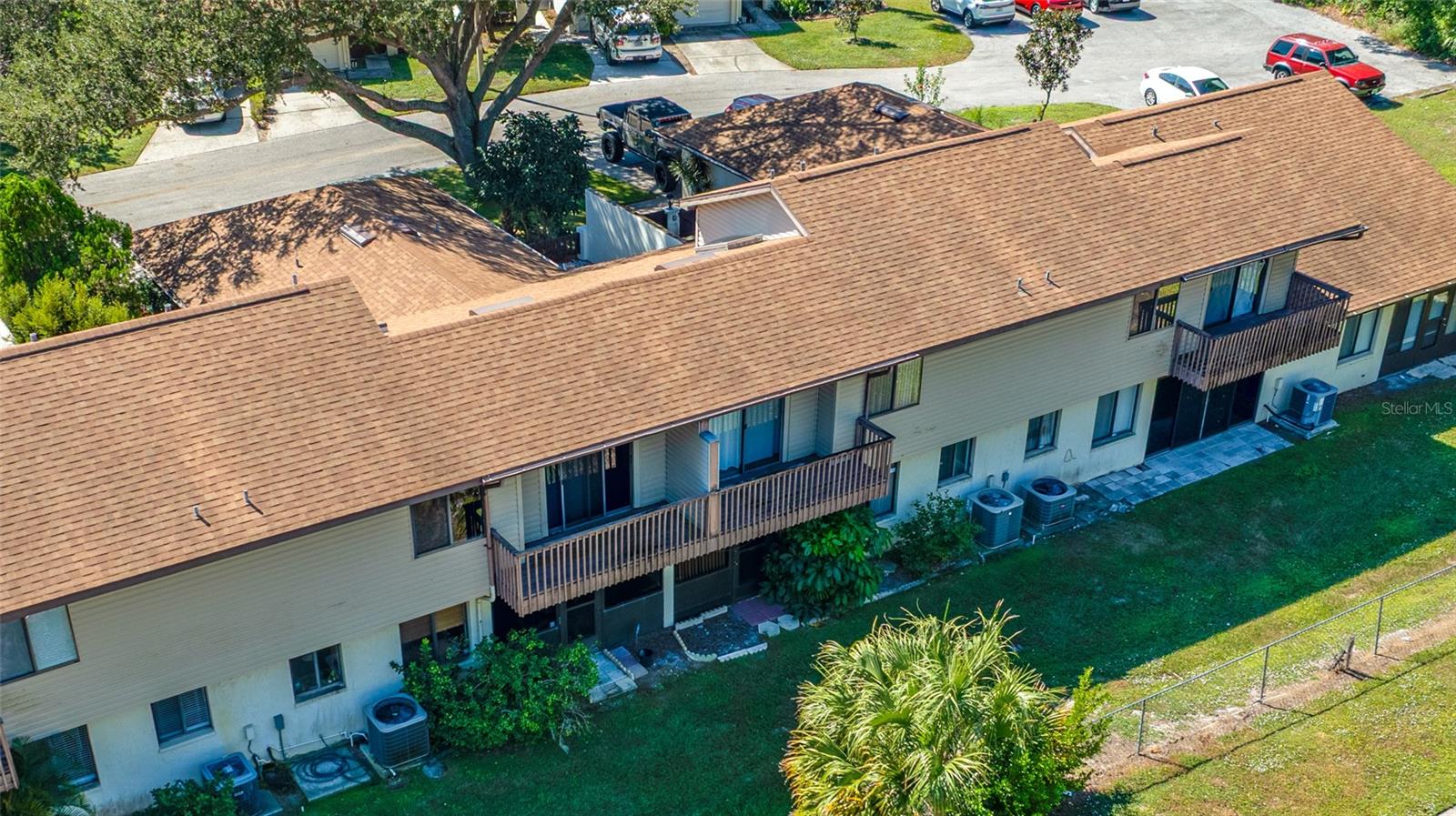 CAMBRIDGE ON GREEN - Residential